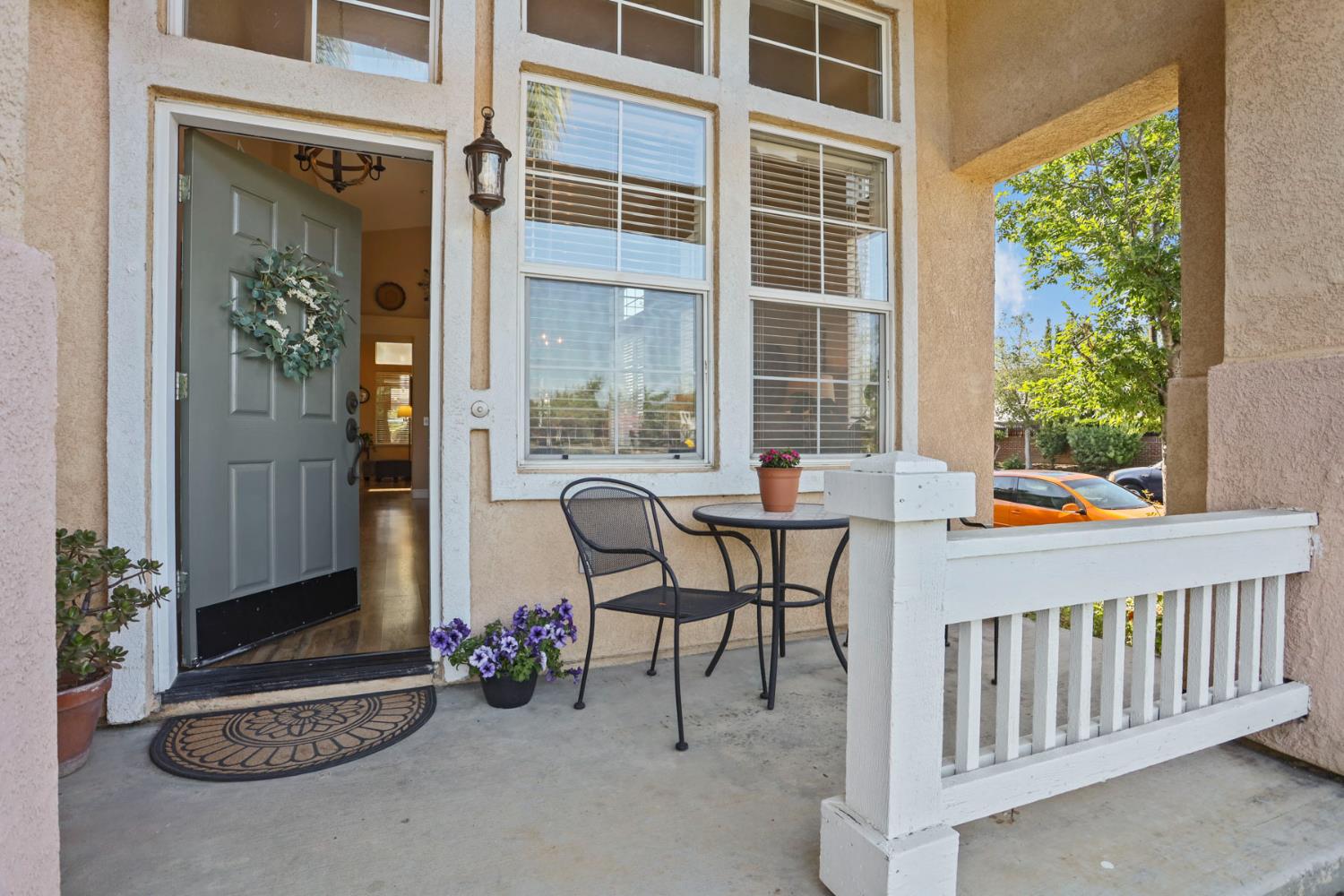 Detail Gallery Image 4 of 21 For 1214 Royal Ann Ct, Brentwood,  CA 94513 - 4 Beds | 2/1 Baths
