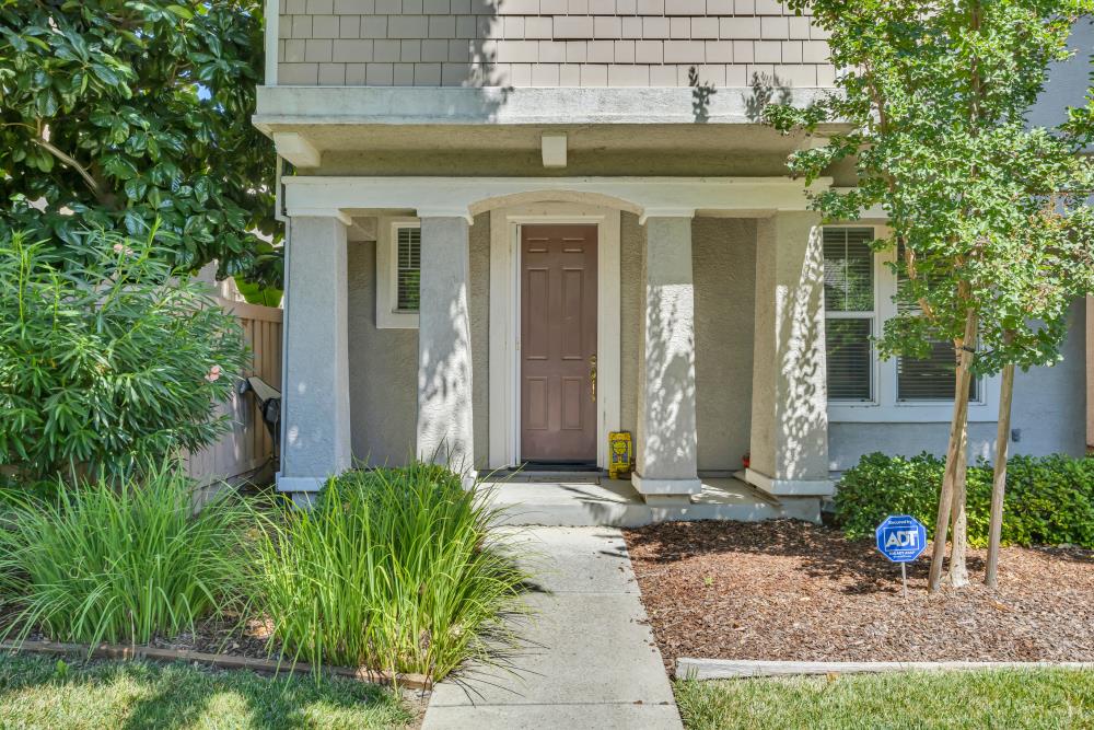 Detail Gallery Image 5 of 48 For 2582 Aimonetti Ave, Sacramento,  CA 95833 - 3 Beds | 2/1 Baths