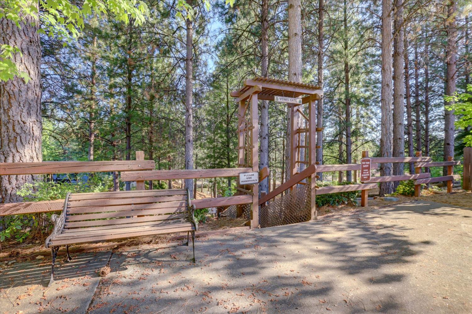 Detail Gallery Image 53 of 68 For 10046 Dalewood Way, Grass Valley,  CA 95949 - 2 Beds | 2 Baths