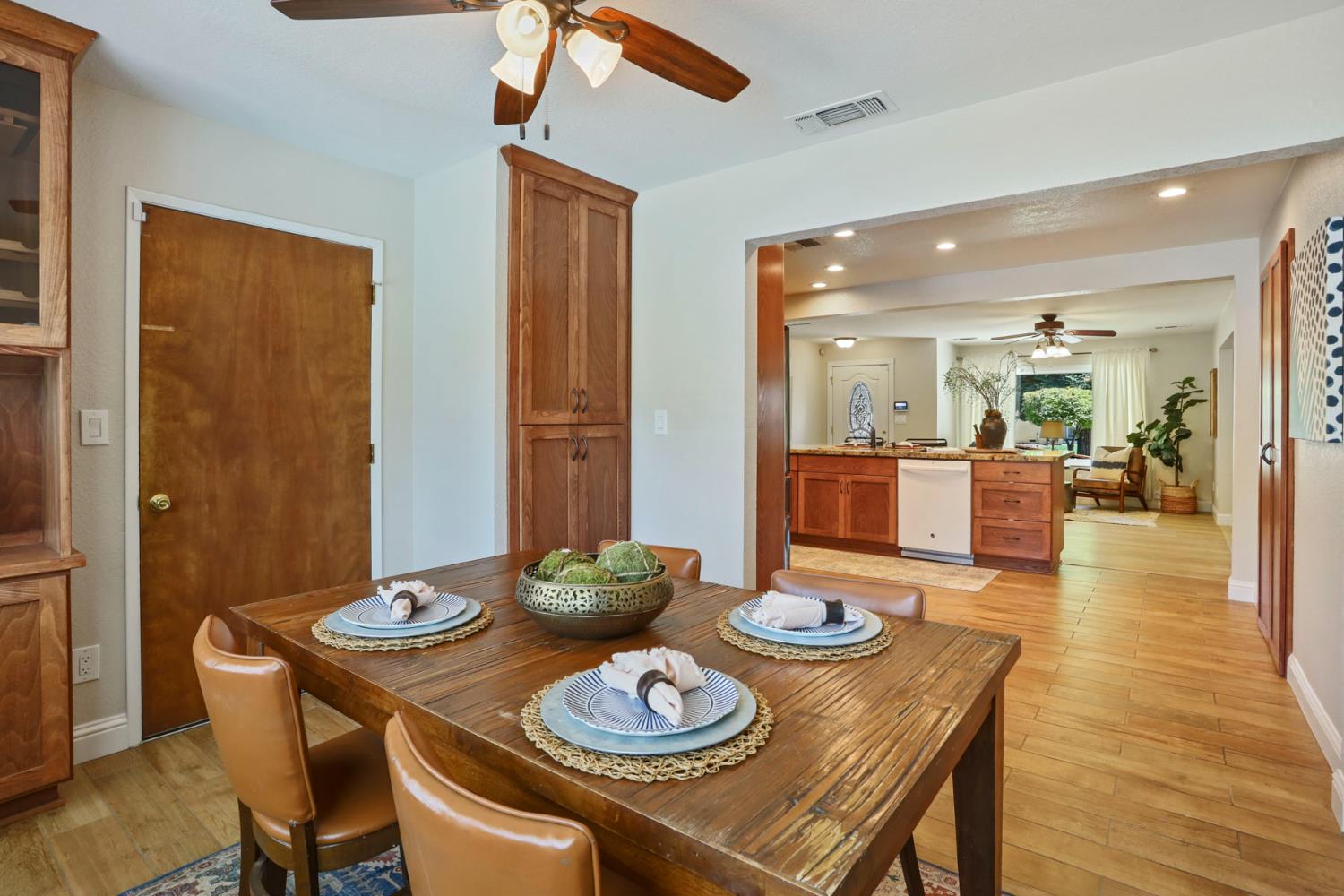 Detail Gallery Image 16 of 56 For 236 Emerson Ave, Modesto,  CA 95350 - 3 Beds | 1/1 Baths