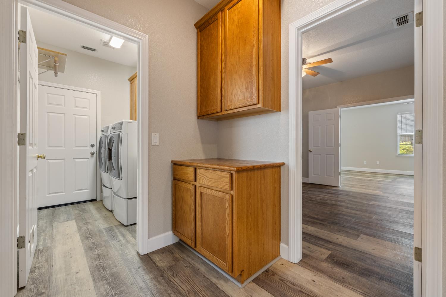 Detail Gallery Image 12 of 55 For 3917 Dragoo Park Dr, Modesto,  CA 95356 - 4 Beds | 2 Baths