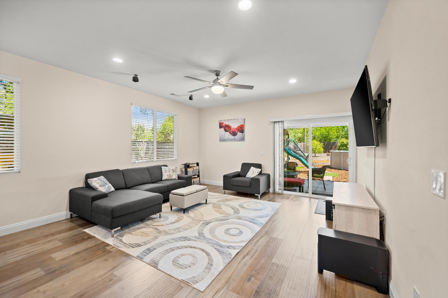 Detail Gallery Image 22 of 60 For 6936 Kon Tiki Dr, Orangevale,  CA 95662 - 4 Beds | 2/1 Baths