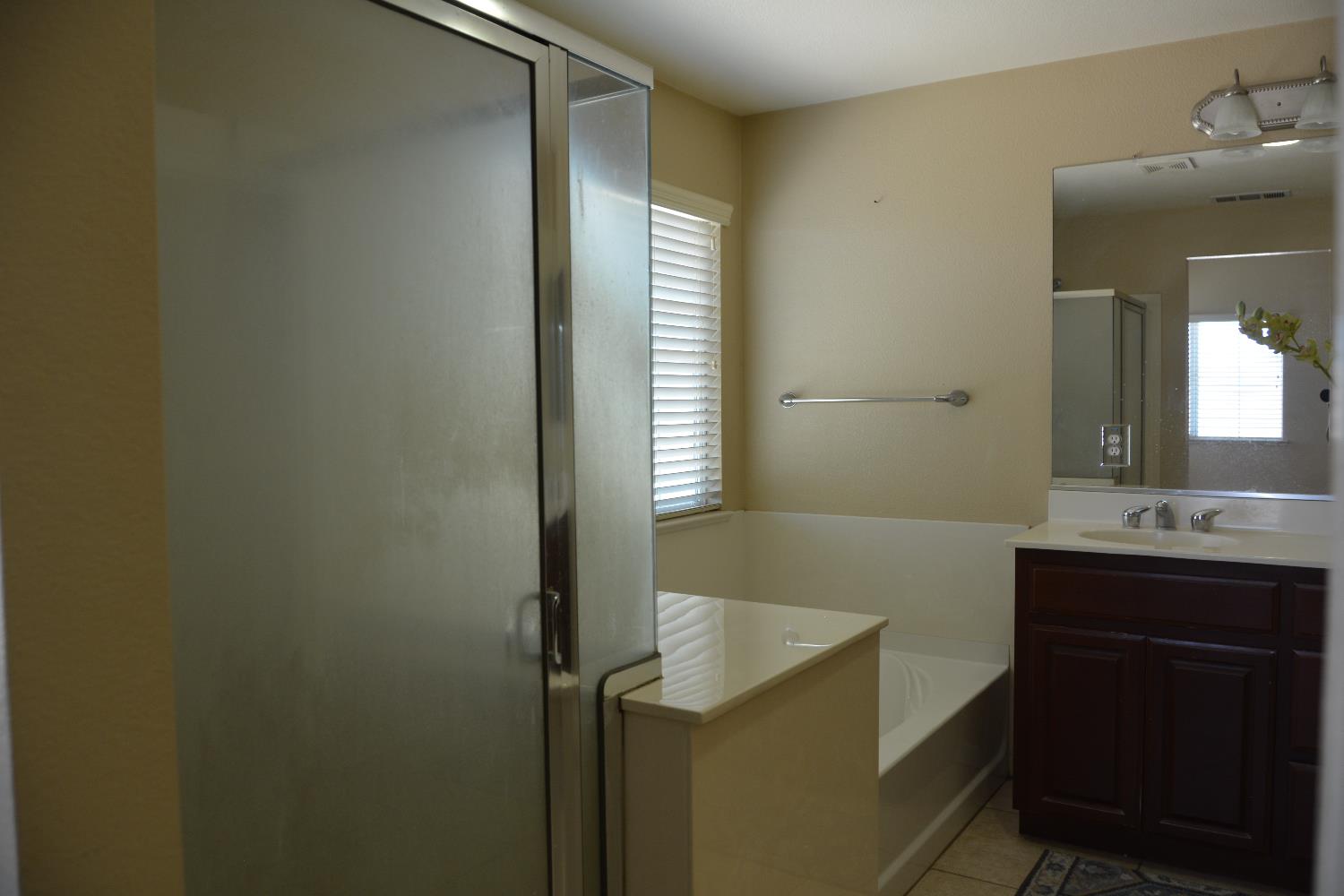 Detail Gallery Image 22 of 29 For 1492 Antioch Ct, Merced,  CA 95348 - 5 Beds | 2/1 Baths