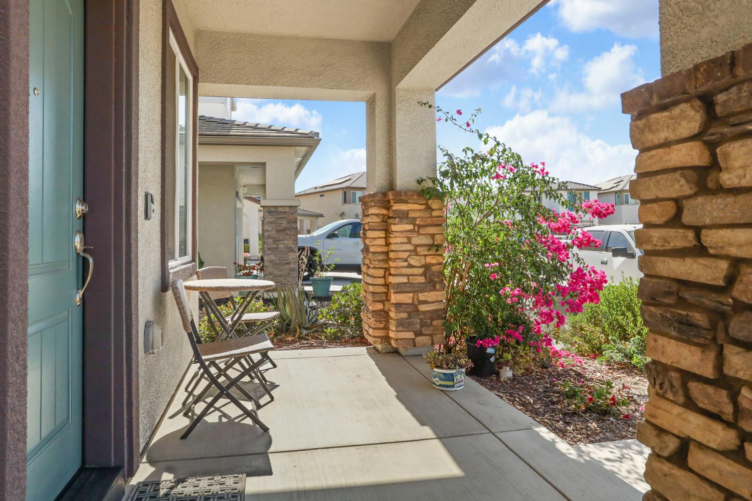 Detail Gallery Image 3 of 33 For 1540 Aspire Way, Modesto,  CA 95356 - 5 Beds | 2/1 Baths
