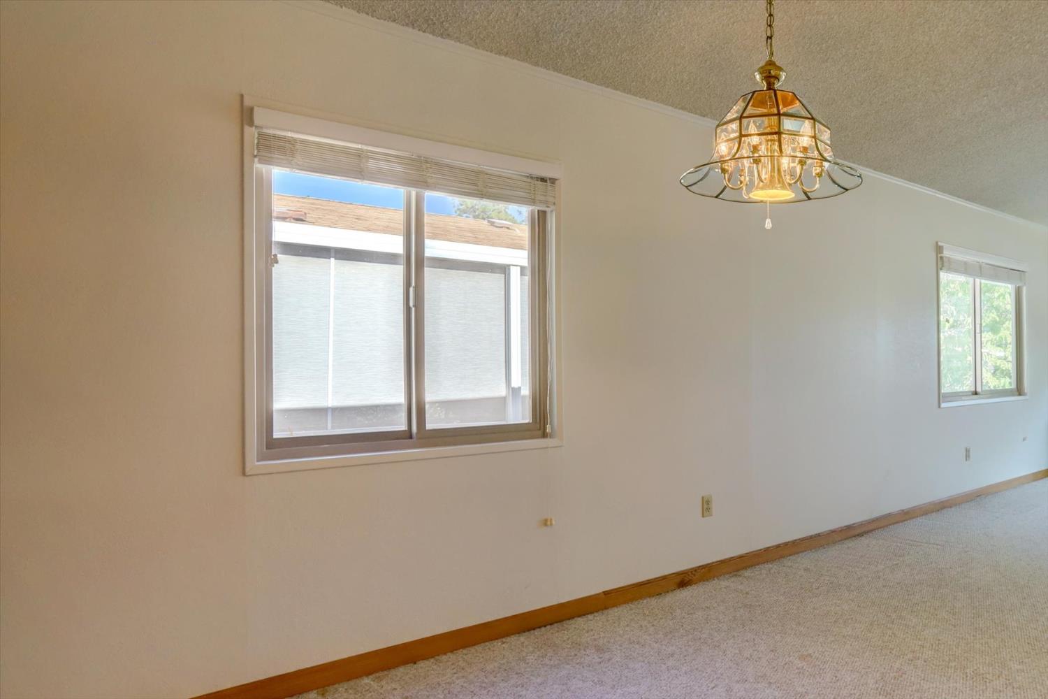 Detail Gallery Image 13 of 68 For 10046 Dalewood Way, Grass Valley,  CA 95949 - 2 Beds | 2 Baths