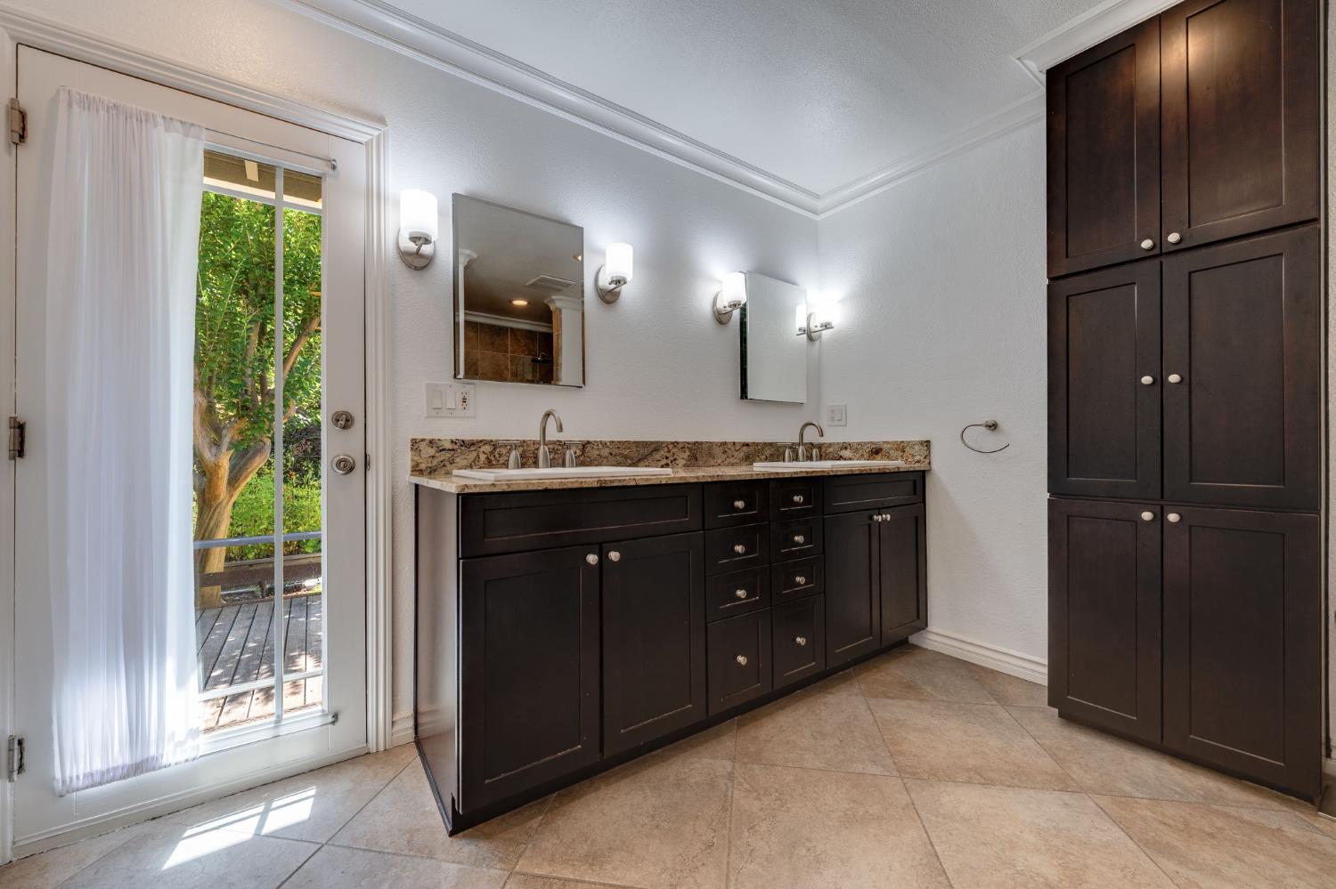 Detail Gallery Image 36 of 64 For 5352 Wedge Cir, Fair Oaks,  CA 95628 - 3 Beds | 2 Baths