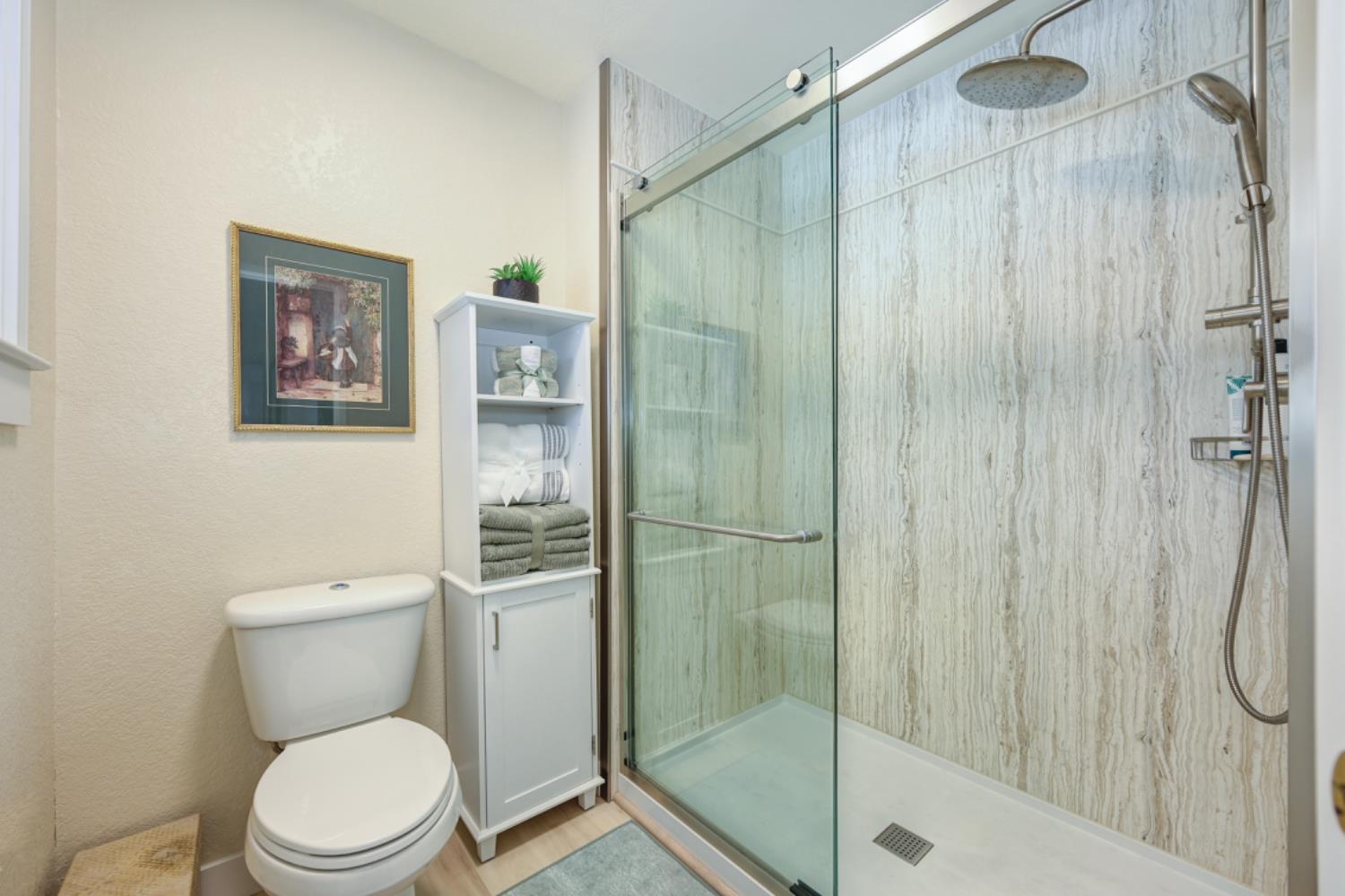 Detail Gallery Image 25 of 42 For 2421 Huckleberry Ln, Valley Springs,  CA 95252 - 3 Beds | 2 Baths