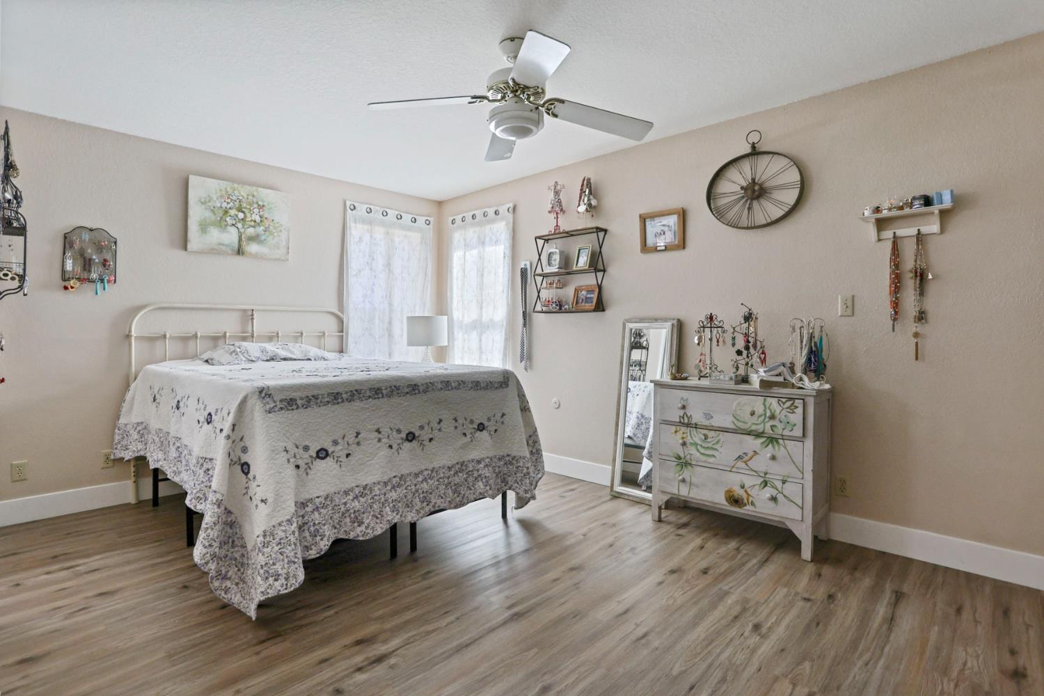 Detail Gallery Image 33 of 47 For 2300 Senimi Cir, Ceres,  CA 95307 - 4 Beds | 3 Baths