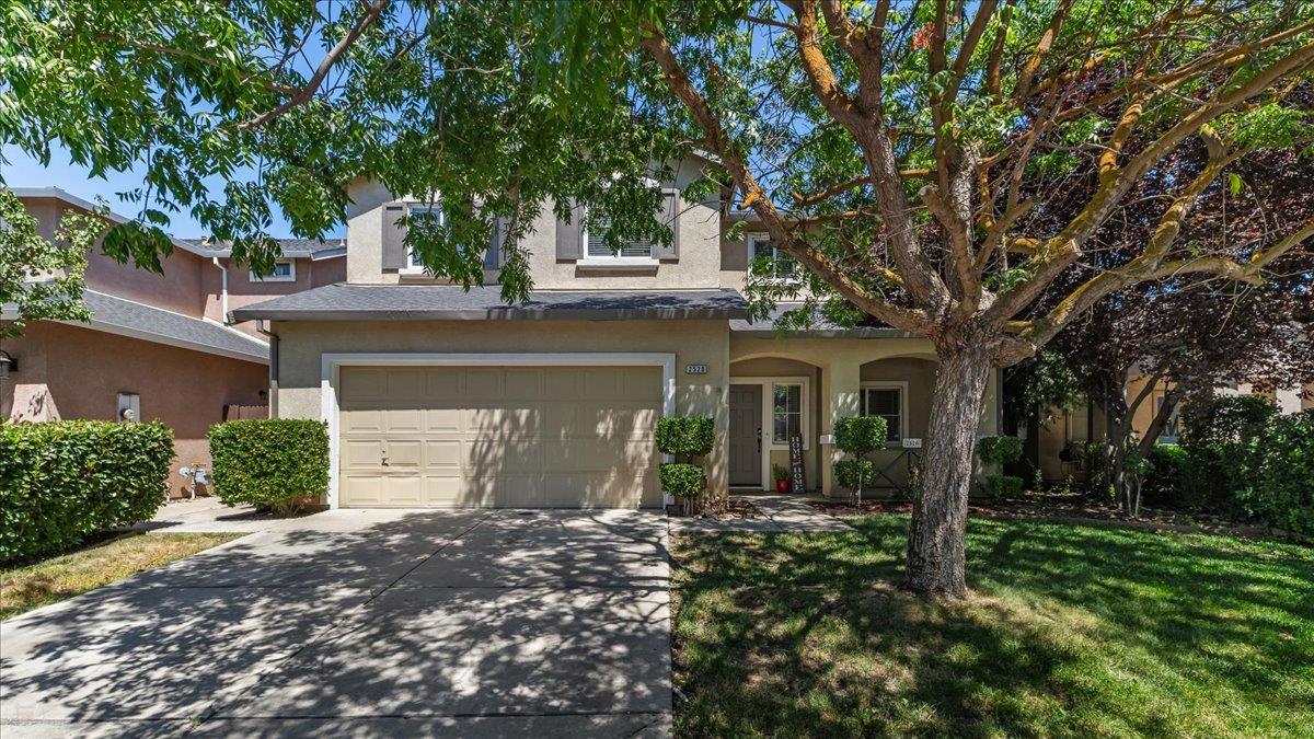 Detail Gallery Image 4 of 72 For 2520 Carnival Dr, Turlock,  CA 95380 - 5 Beds | 3 Baths