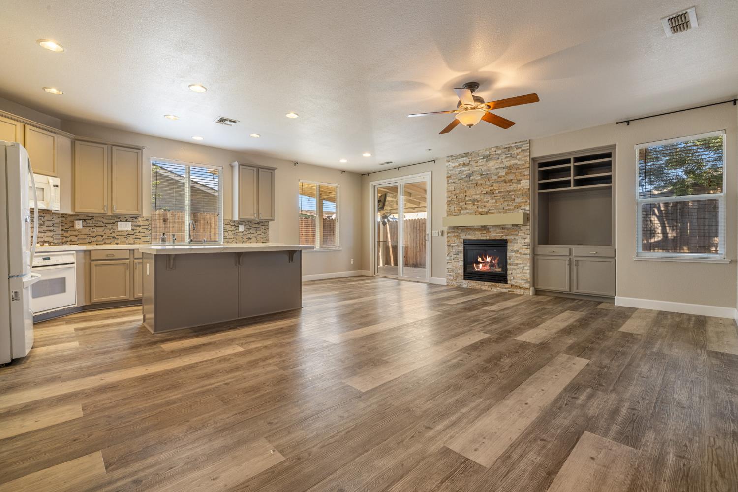 Detail Gallery Image 32 of 55 For 3917 Dragoo Park Dr, Modesto,  CA 95356 - 4 Beds | 2 Baths