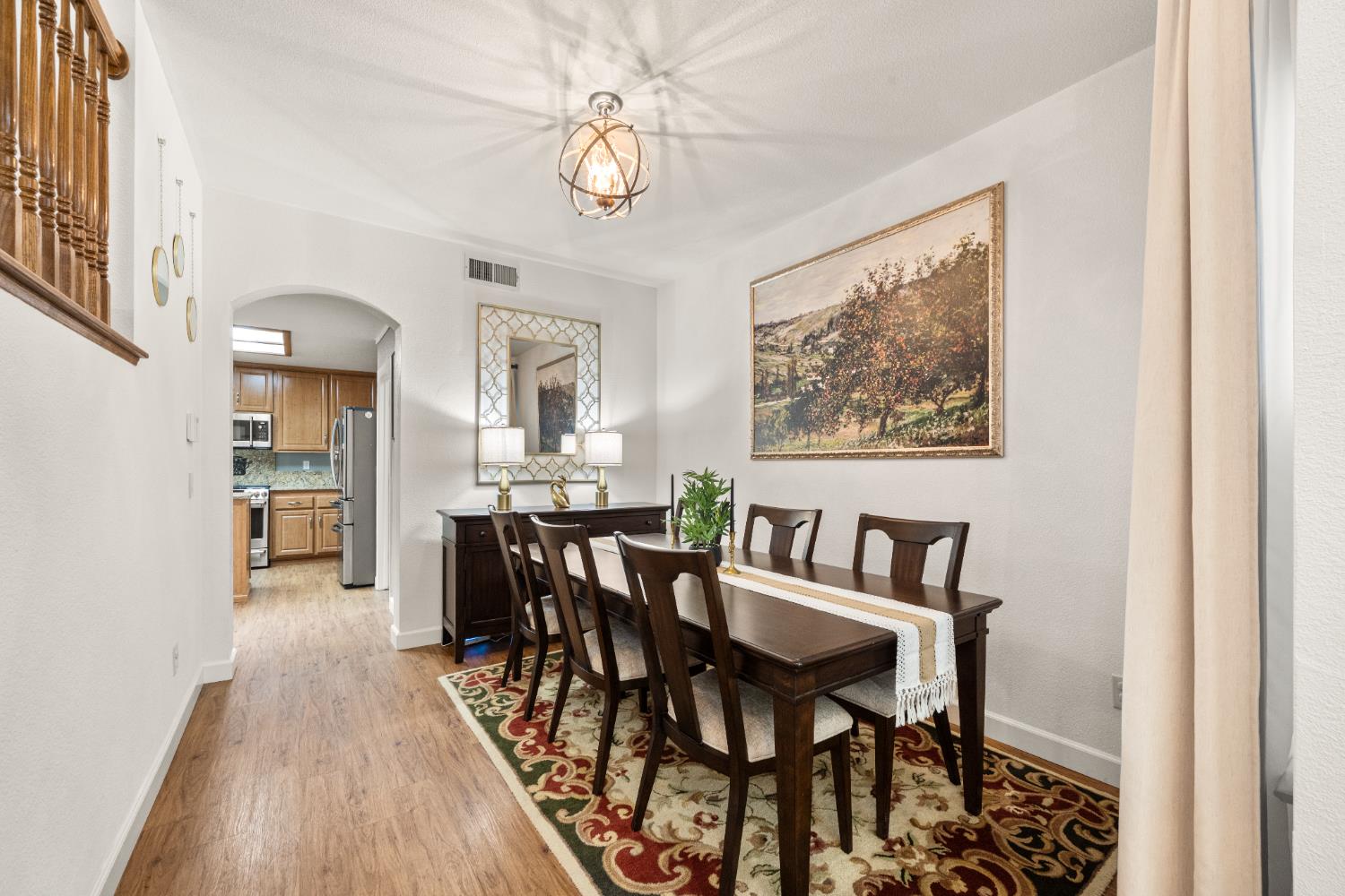 Detail Gallery Image 9 of 57 For 5100 Homeland Ct, Antelope,  CA 95843 - 6 Beds | 3 Baths