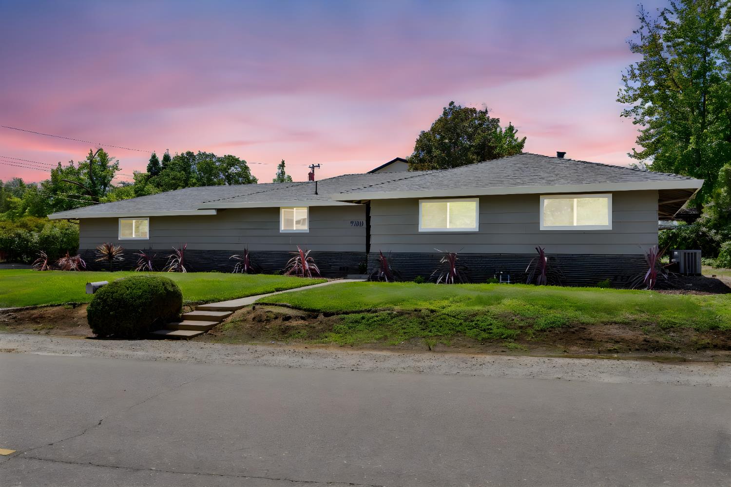 Detail Gallery Image 3 of 49 For 9100 La Serena Dr, Fair Oaks,  CA 95628 - 3 Beds | 2 Baths
