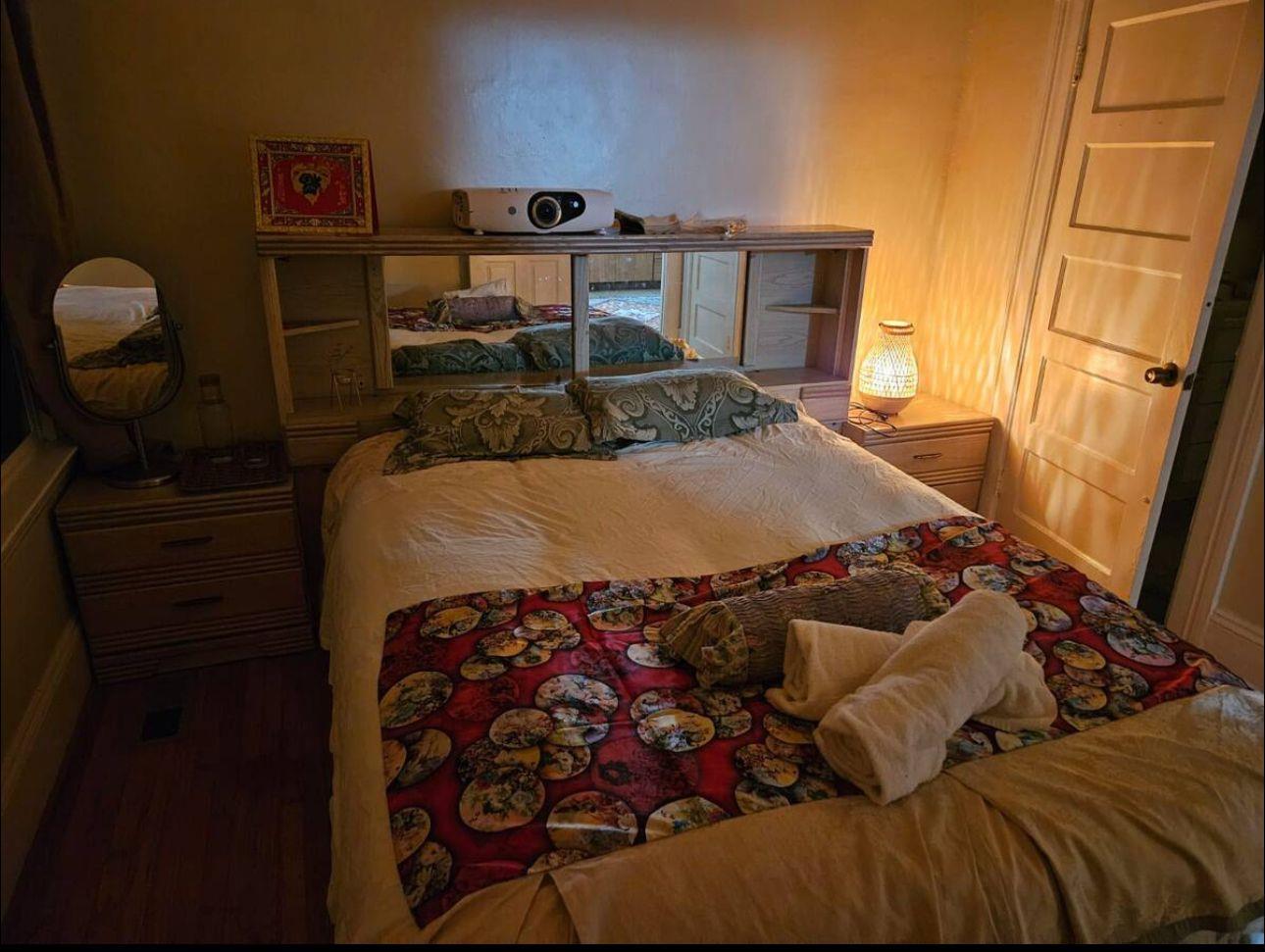 Detail Gallery Image 8 of 12 For 159 John, Oakland,  CA 94611 - 2 Beds | 1 Baths