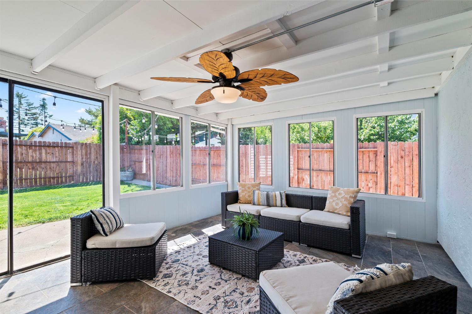 Detail Gallery Image 18 of 32 For 3331 Calico Ct, Sacramento,  CA 95826 - 3 Beds | 2 Baths