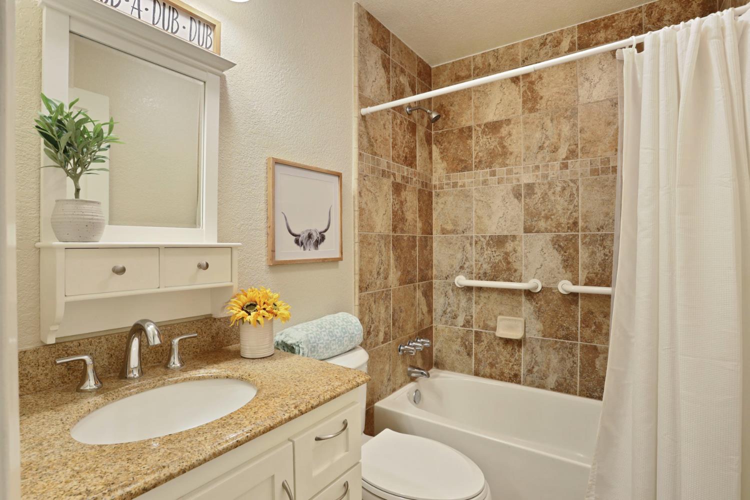 Detail Gallery Image 38 of 56 For 236 Emerson Ave, Modesto,  CA 95350 - 3 Beds | 1/1 Baths