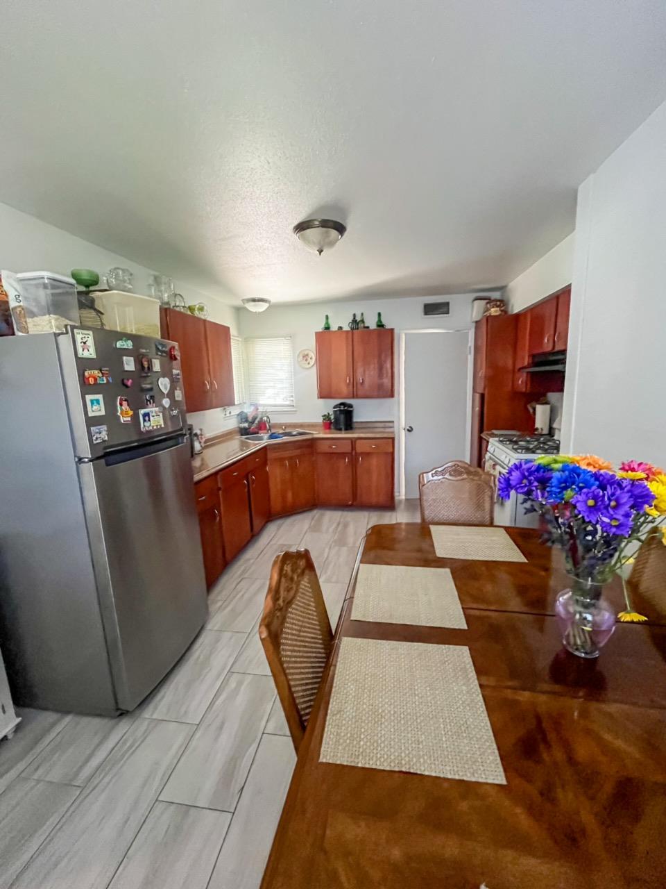 Detail Gallery Image 6 of 21 For 3900 Nw Fargo Way, North Highlands,  CA 95660 - 4 Beds | 3 Baths