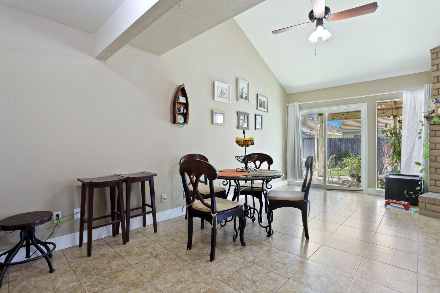 Detail Gallery Image 16 of 47 For 2300 Senimi Cir, Ceres,  CA 95307 - 4 Beds | 3 Baths