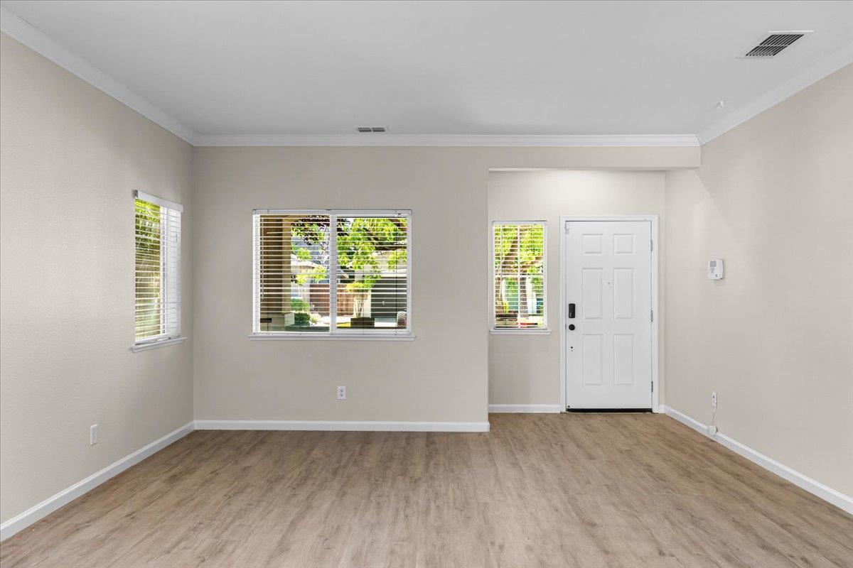 Detail Gallery Image 11 of 72 For 2520 Carnival Dr, Turlock,  CA 95380 - 5 Beds | 3 Baths