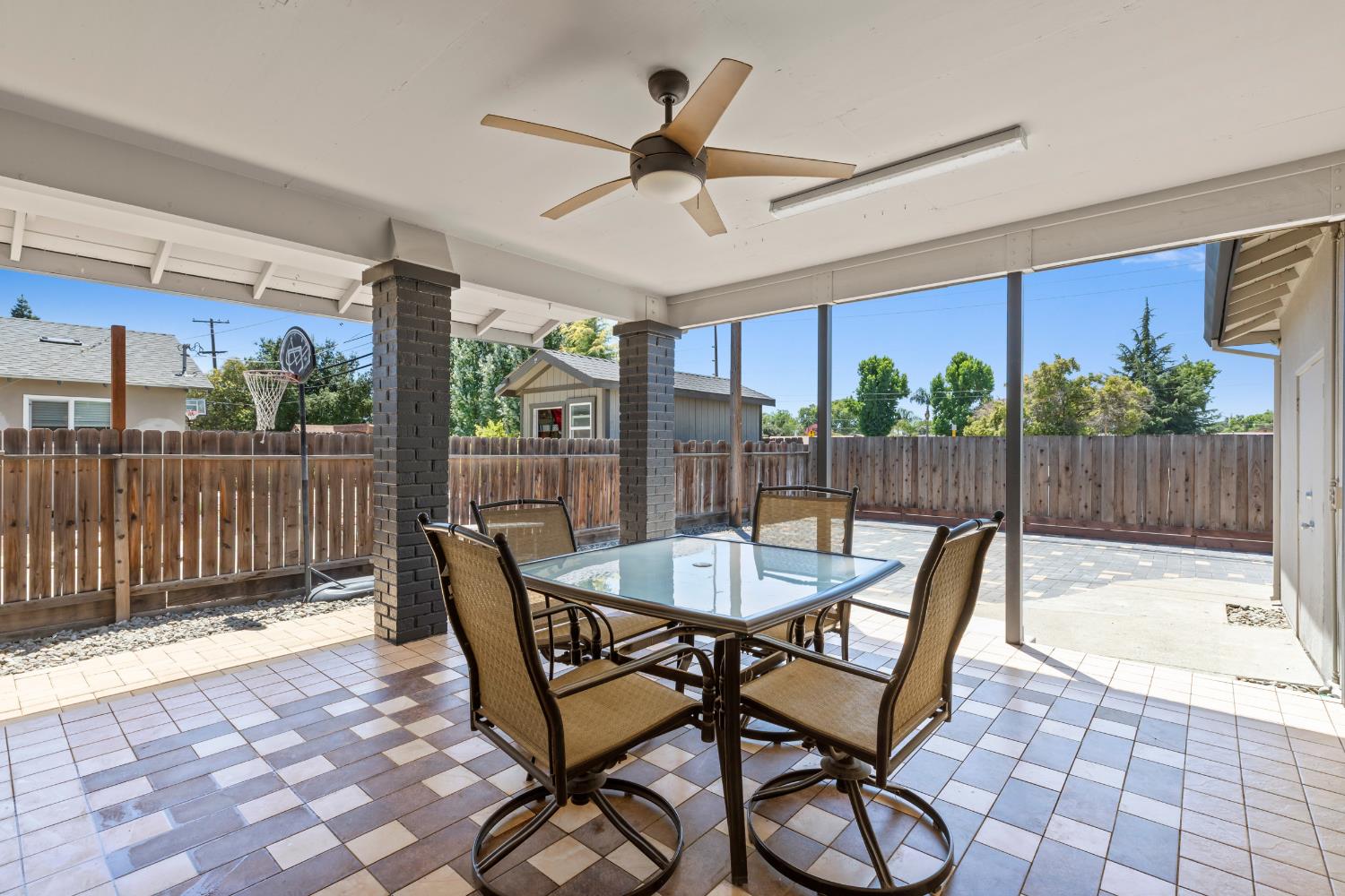 Detail Gallery Image 32 of 36 For 1846 Waring Way, Modesto,  CA 95350 - 5 Beds | 3 Baths