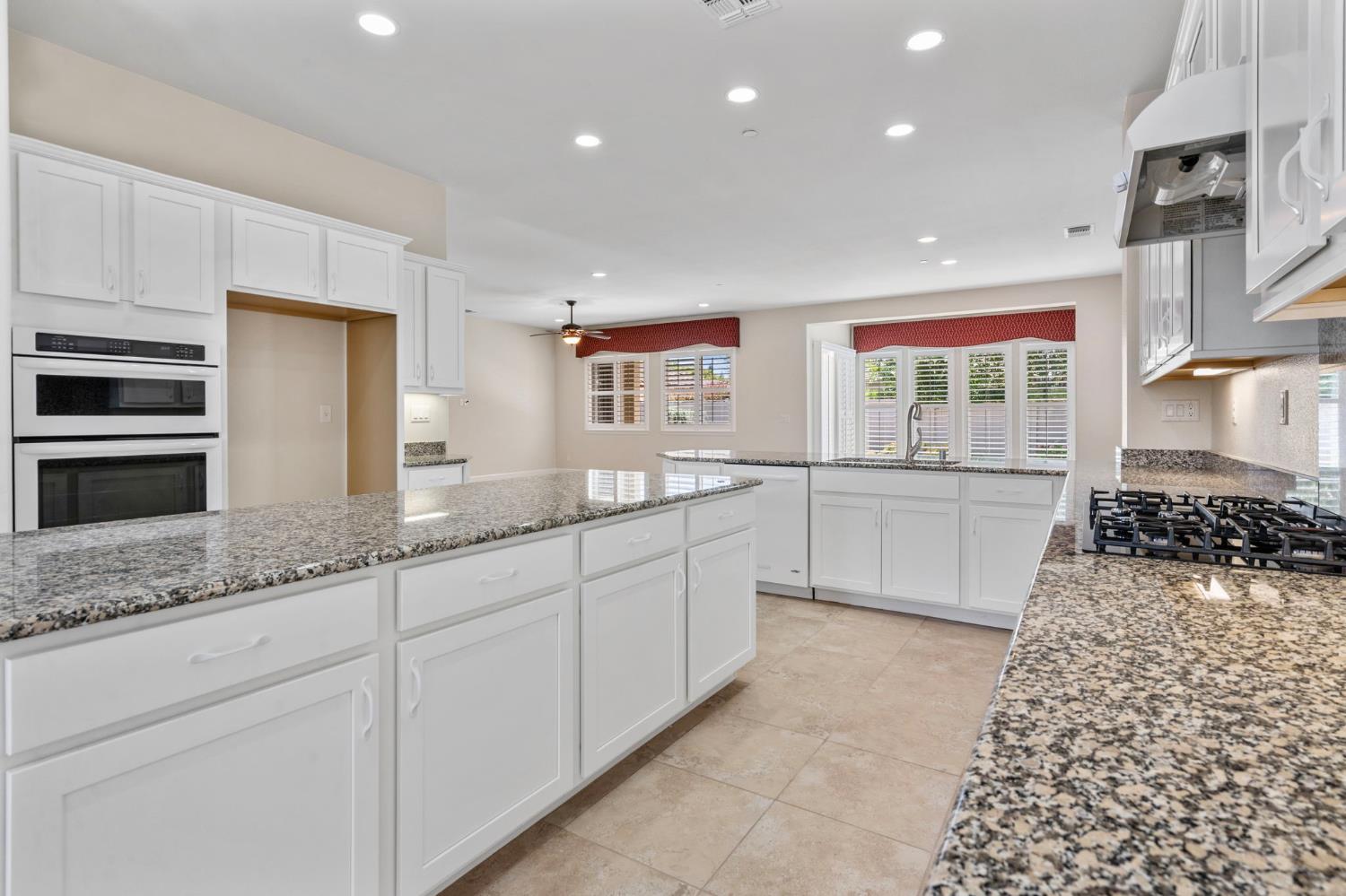 Detail Gallery Image 22 of 55 For 1264 Elm Ridge St, Manteca,  CA 95336 - 3 Beds | 2/1 Baths