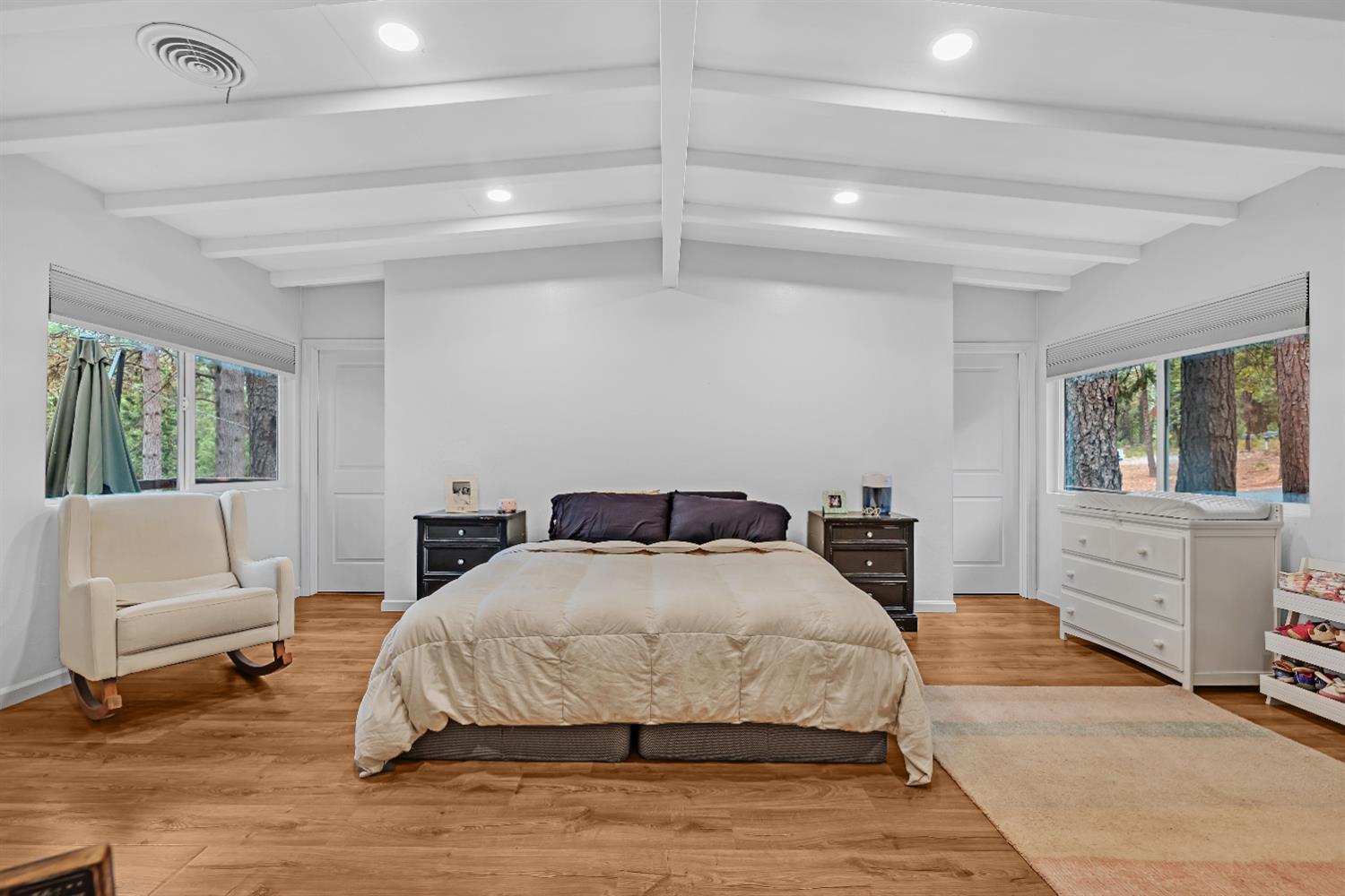 Detail Gallery Image 4 of 45 For 12191 Loma Rica Dr, Grass Valley,  CA 95945 - 3 Beds | 2 Baths