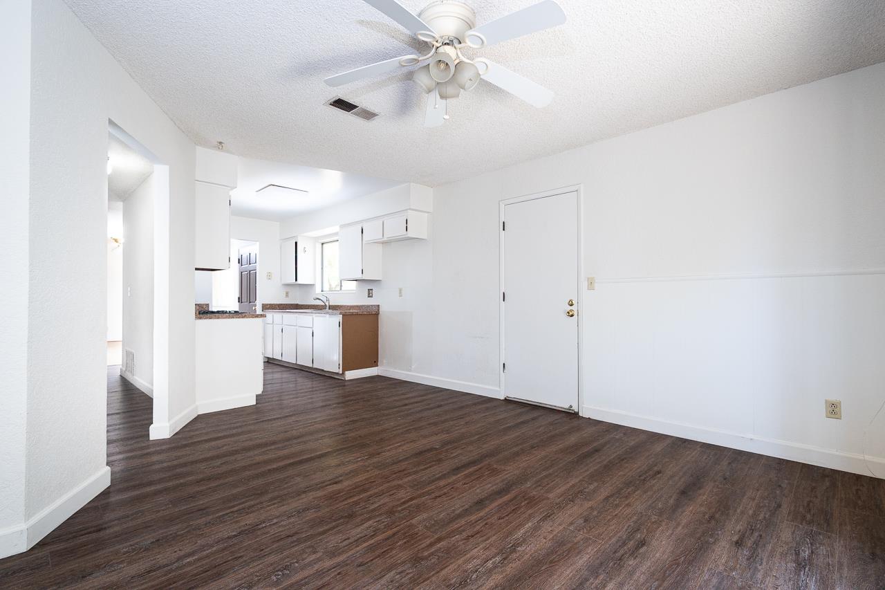 Detail Gallery Image 10 of 24 For 6944 Franela Way, Citrus Heights,  CA 95621 - 3 Beds | 1/1 Baths