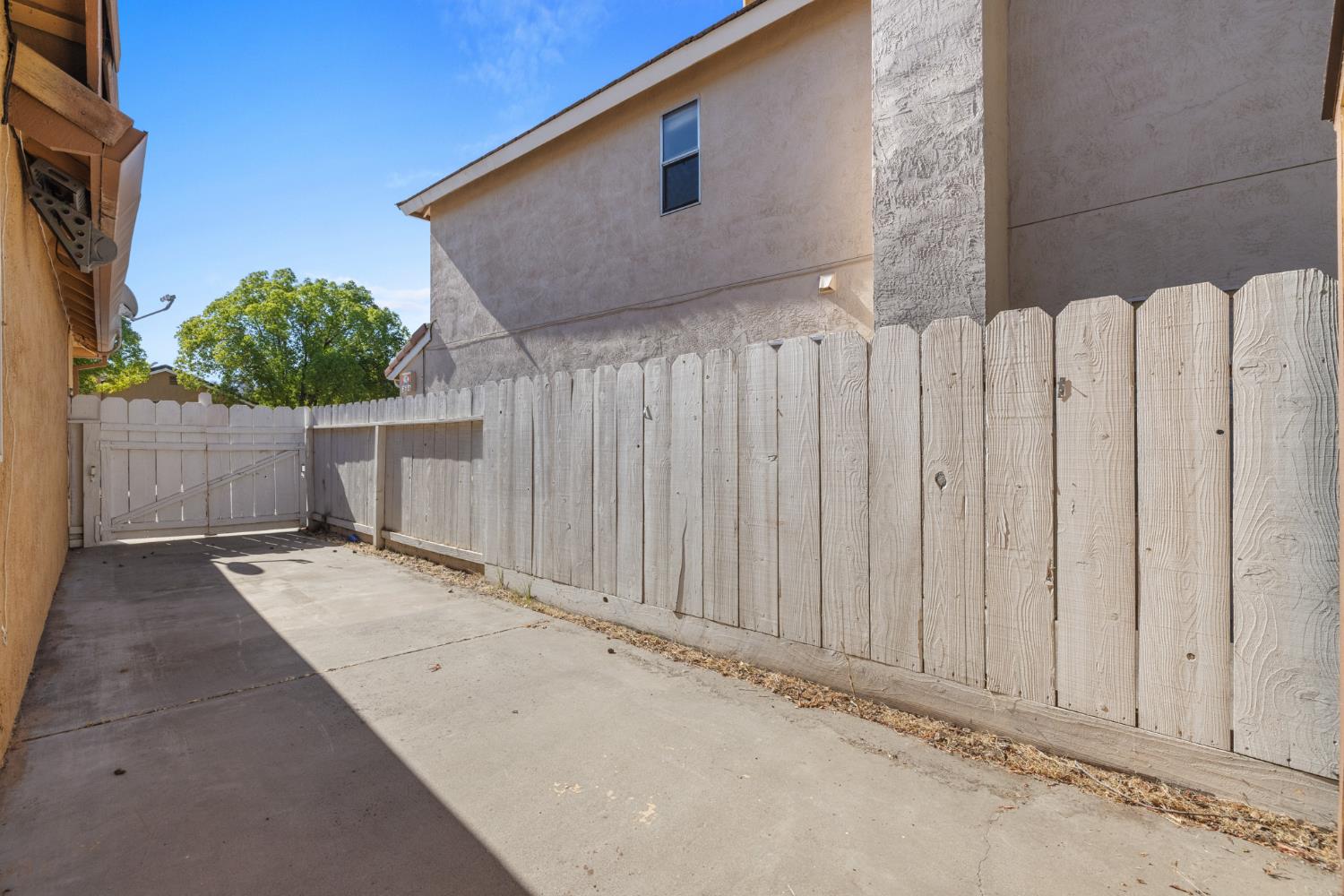 Detail Gallery Image 32 of 33 For 633 Waddell Way, Modesto,  CA 95357 - 3 Beds | 2 Baths