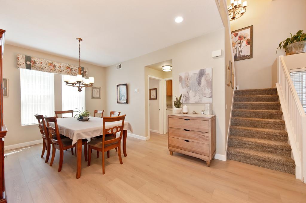 Detail Gallery Image 7 of 31 For 4530 Winter Oak Way, Antelope,  CA 95843 - 3 Beds | 2/1 Baths