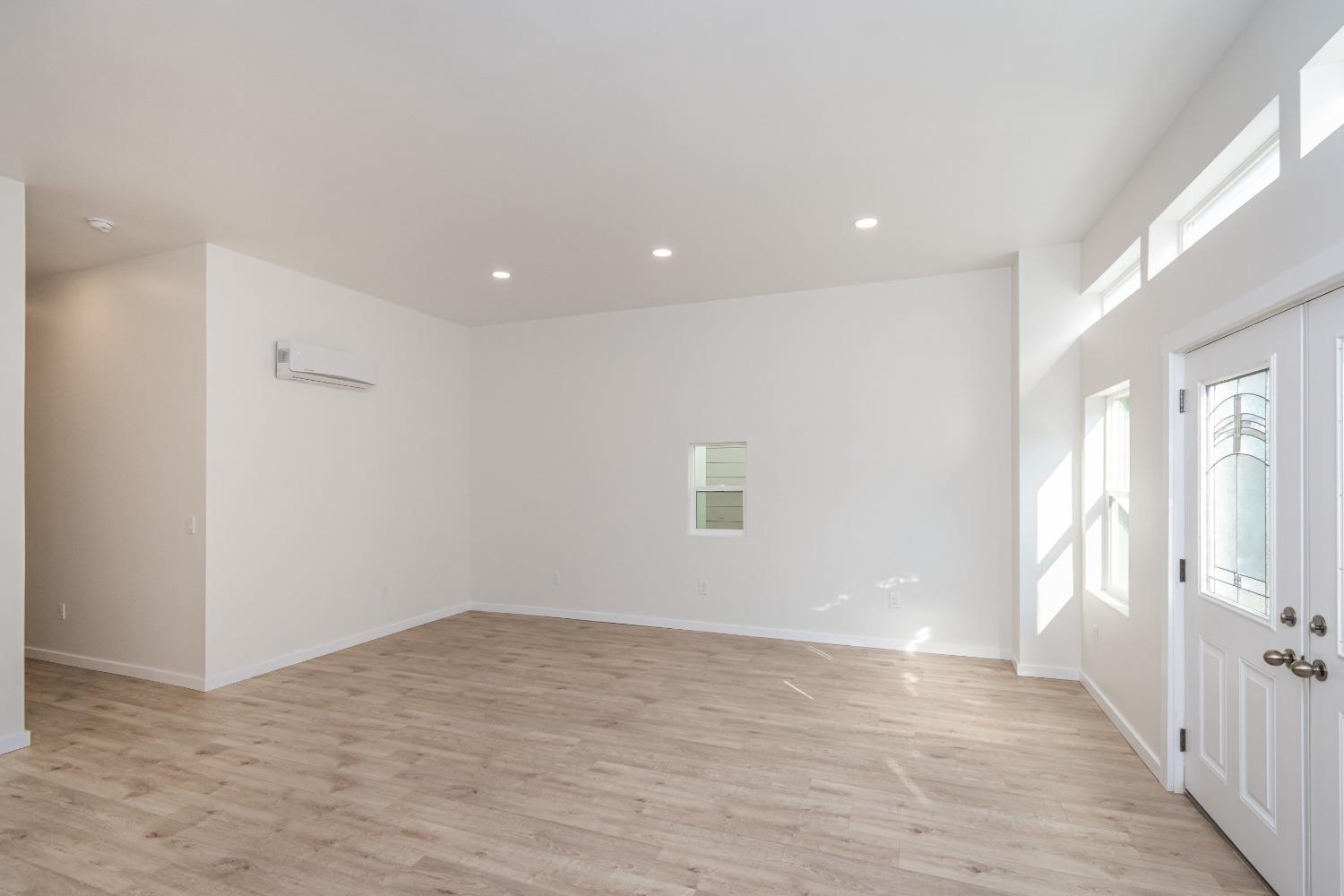 Detail Gallery Image 13 of 84 For 1269 B St, Walnut Grove,  CA 95690 - 4 Beds | 2 Baths