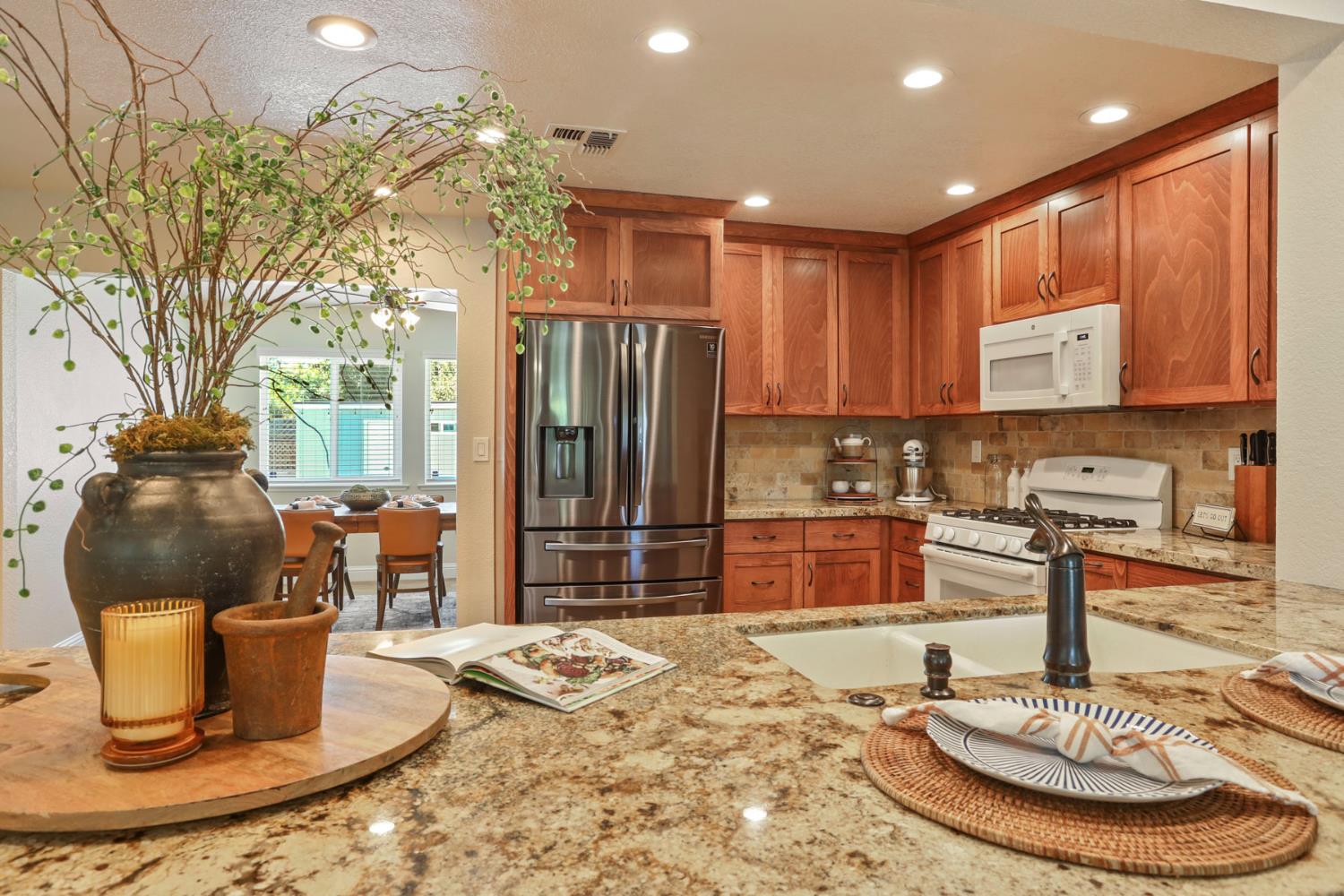 Detail Gallery Image 32 of 56 For 236 Emerson Ave, Modesto,  CA 95350 - 3 Beds | 1/1 Baths