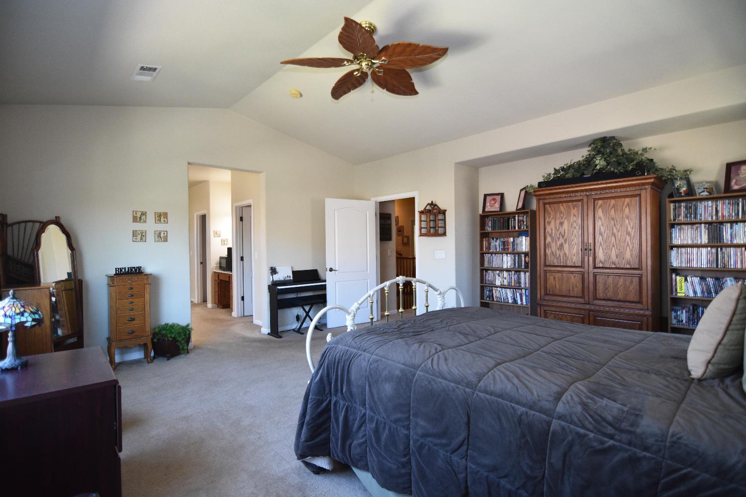 Detail Gallery Image 47 of 62 For 1923 Greenfield Dr, Turlock,  CA 95382 - 5 Beds | 3 Baths