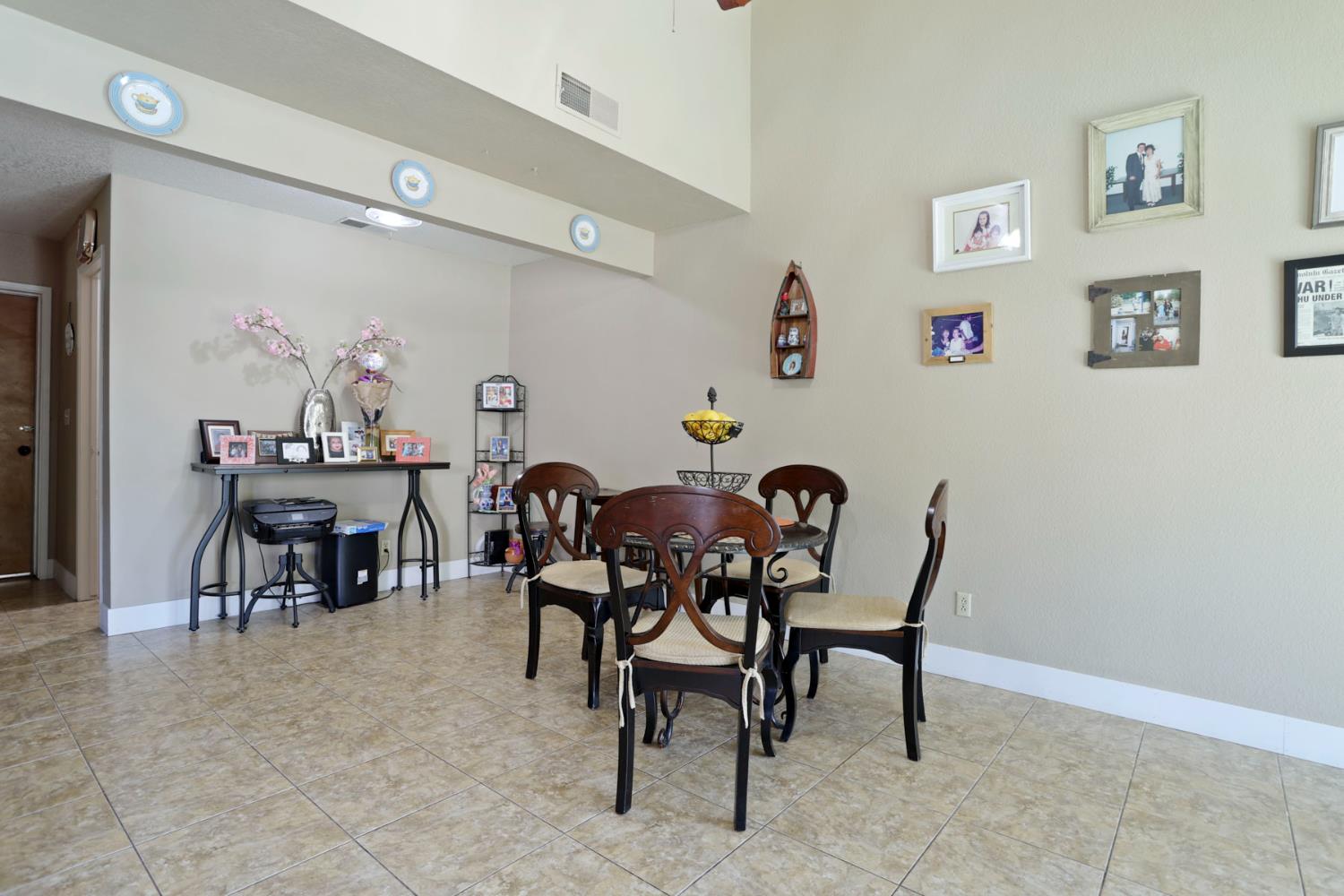 Detail Gallery Image 18 of 47 For 2300 Senimi Cir, Ceres,  CA 95307 - 4 Beds | 3 Baths