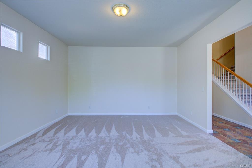 Detail Gallery Image 6 of 54 For 1443 Favier Dr, Merced,  CA 95340 - 5 Beds | 2/1 Baths