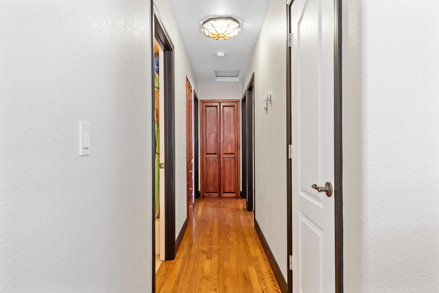 Detail Gallery Image 16 of 36 For 1846 Waring Way, Modesto,  CA 95350 - 5 Beds | 3 Baths