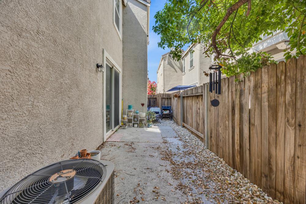 Detail Gallery Image 35 of 48 For 2582 Aimonetti Ave, Sacramento,  CA 95833 - 3 Beds | 2/1 Baths