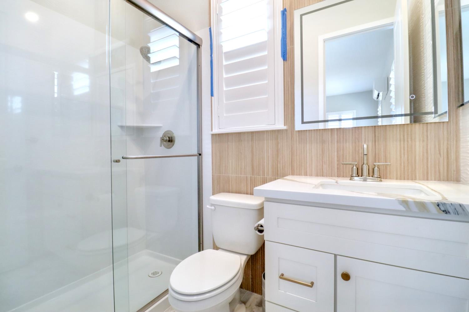 Detail Gallery Image 21 of 44 For 8594 Sona Way, Elk Grove,  CA 95757 - 6 Beds | 5/1 Baths
