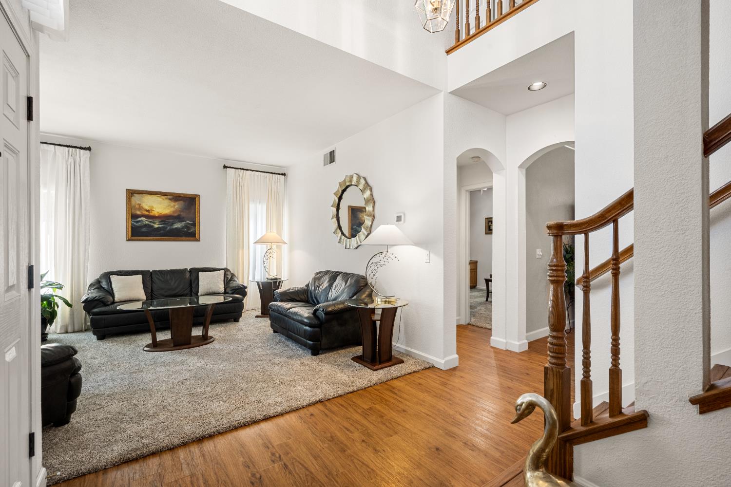 Detail Gallery Image 6 of 57 For 5100 Homeland Ct, Antelope,  CA 95843 - 6 Beds | 3 Baths