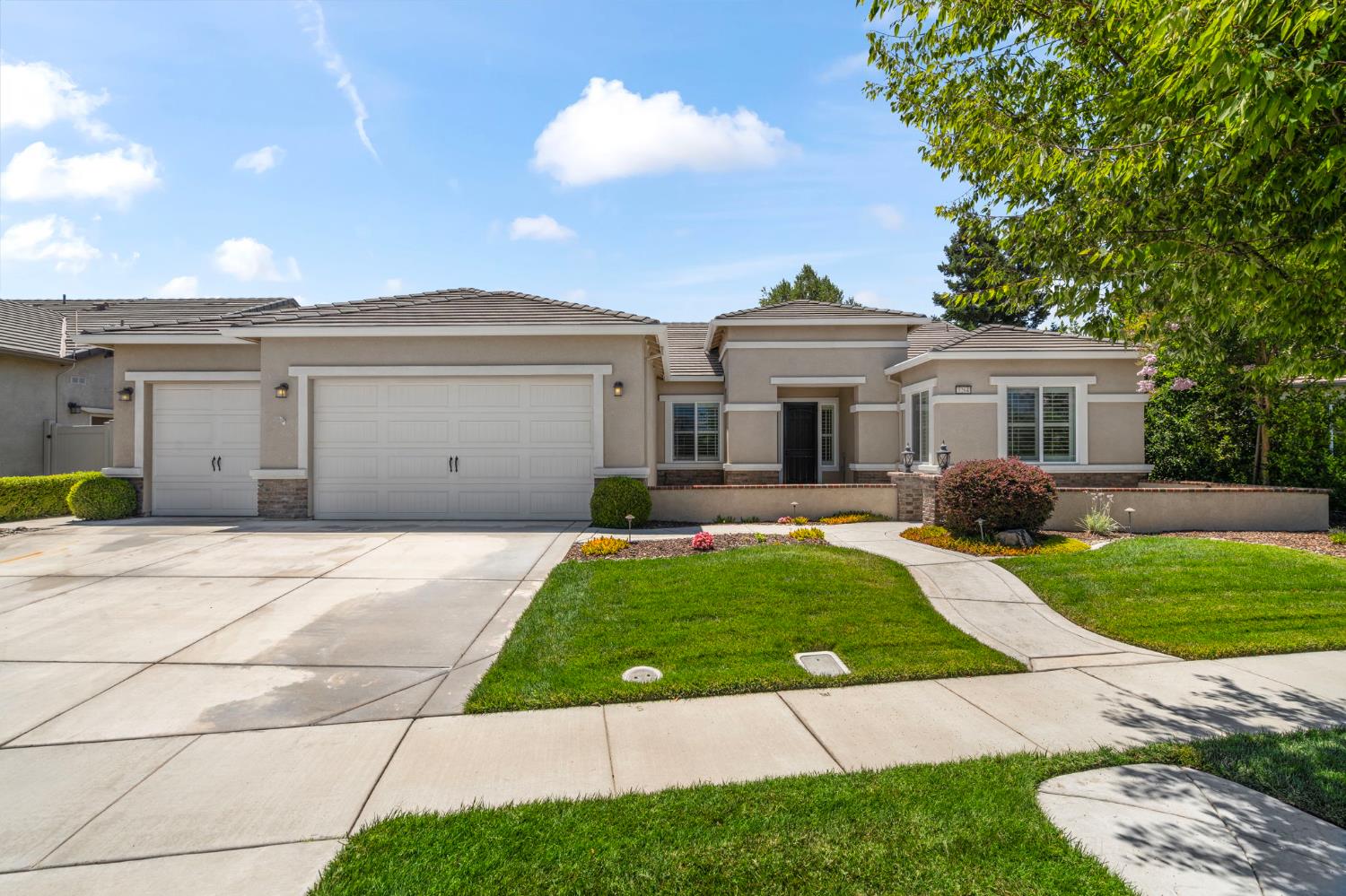 Detail Gallery Image 1 of 55 For 1264 Elm Ridge St, Manteca,  CA 95336 - 3 Beds | 2/1 Baths