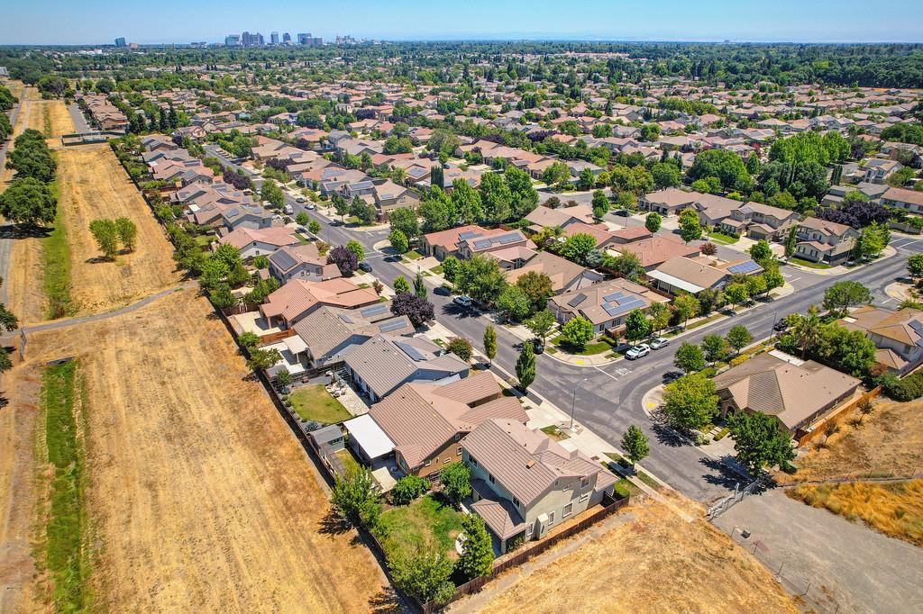 Detail Gallery Image 37 of 40 For 3096 Apache St, West Sacramento,  CA 95691 - 4 Beds | 3 Baths