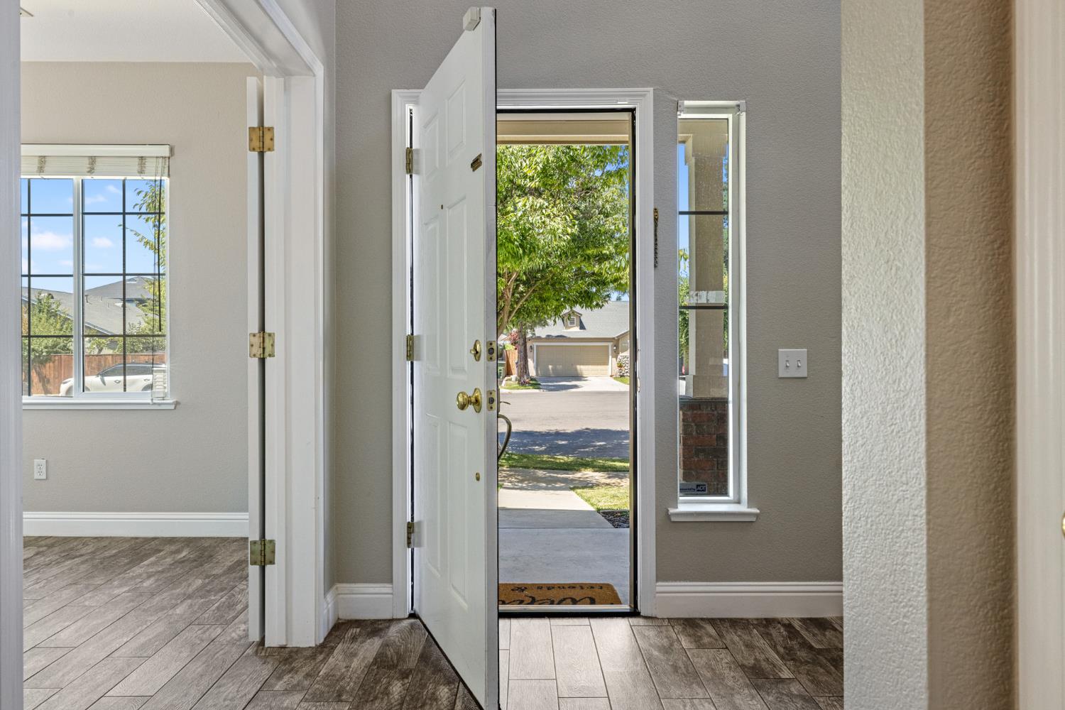 Detail Gallery Image 6 of 55 For 4330 Alba Ct, Turlock,  CA 95382 - 3 Beds | 2/1 Baths