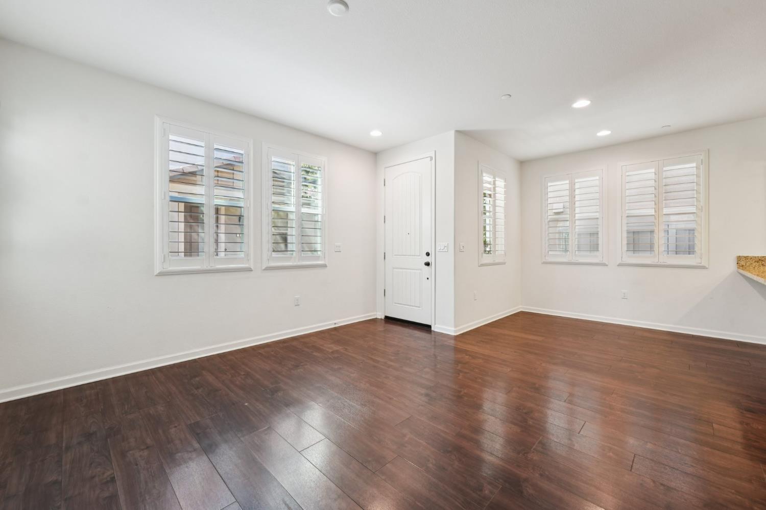 Detail Gallery Image 18 of 45 For 818 Queen Palm Ln, Brentwood,  CA 94513 - 3 Beds | 2/1 Baths