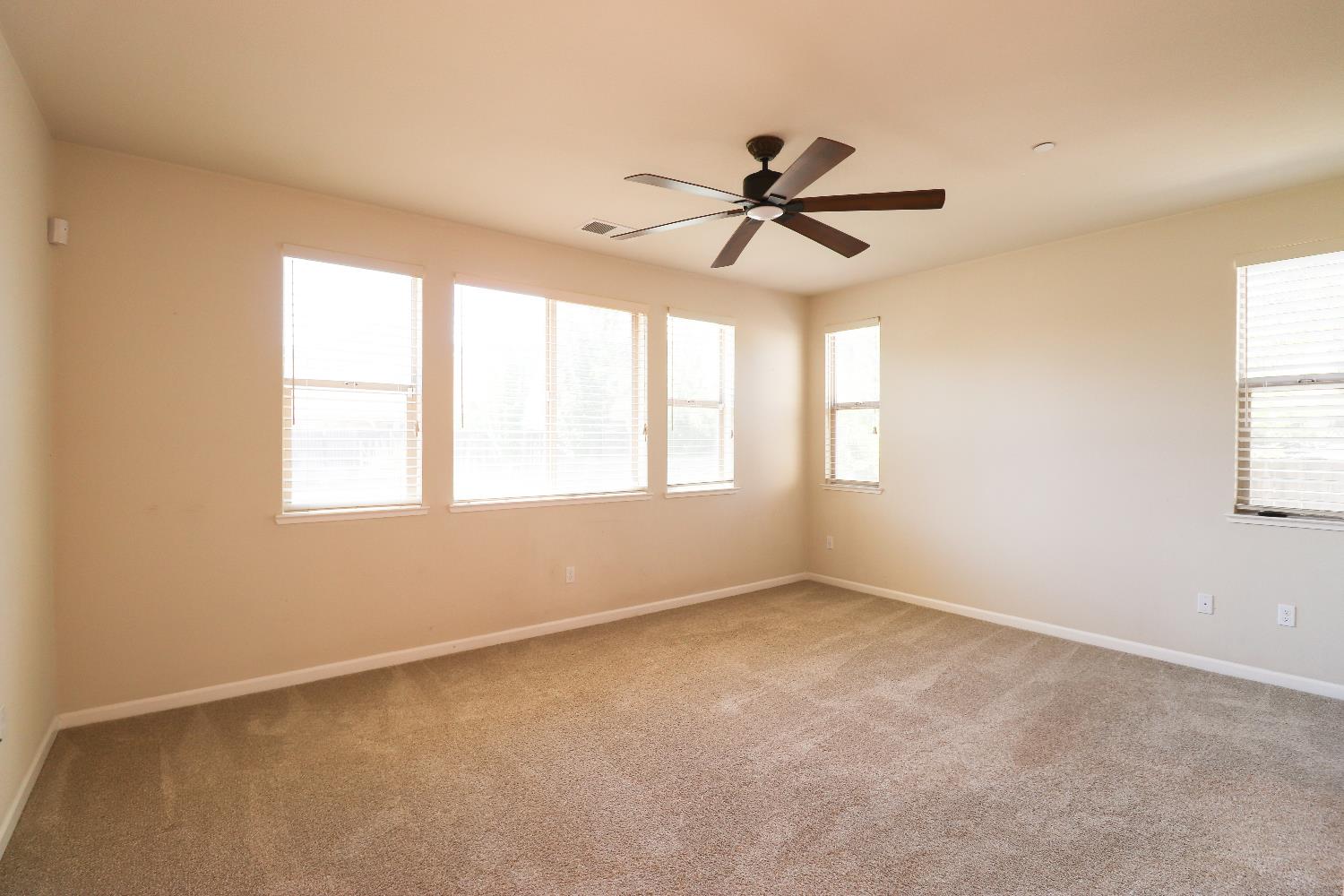 Detail Gallery Image 21 of 32 For 1455 Rock Springs Ave, Manteca,  CA 95337 - 4 Beds | 3 Baths