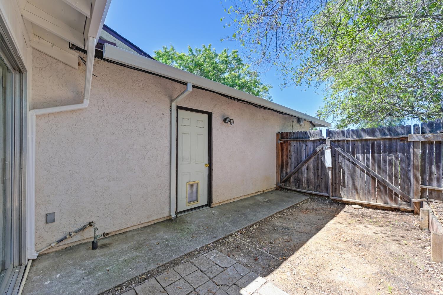 Detail Gallery Image 33 of 41 For 104 Briarcliff Ct, Folsom,  CA 95630 - 3 Beds | 2 Baths