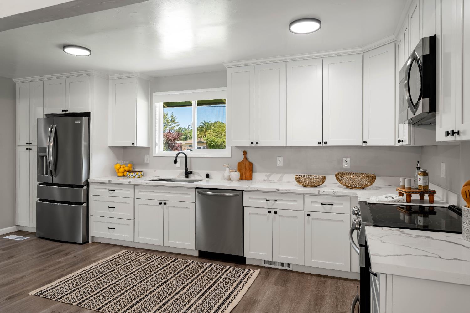 Detail Gallery Image 12 of 49 For 9100 La Serena Dr, Fair Oaks,  CA 95628 - 3 Beds | 2 Baths