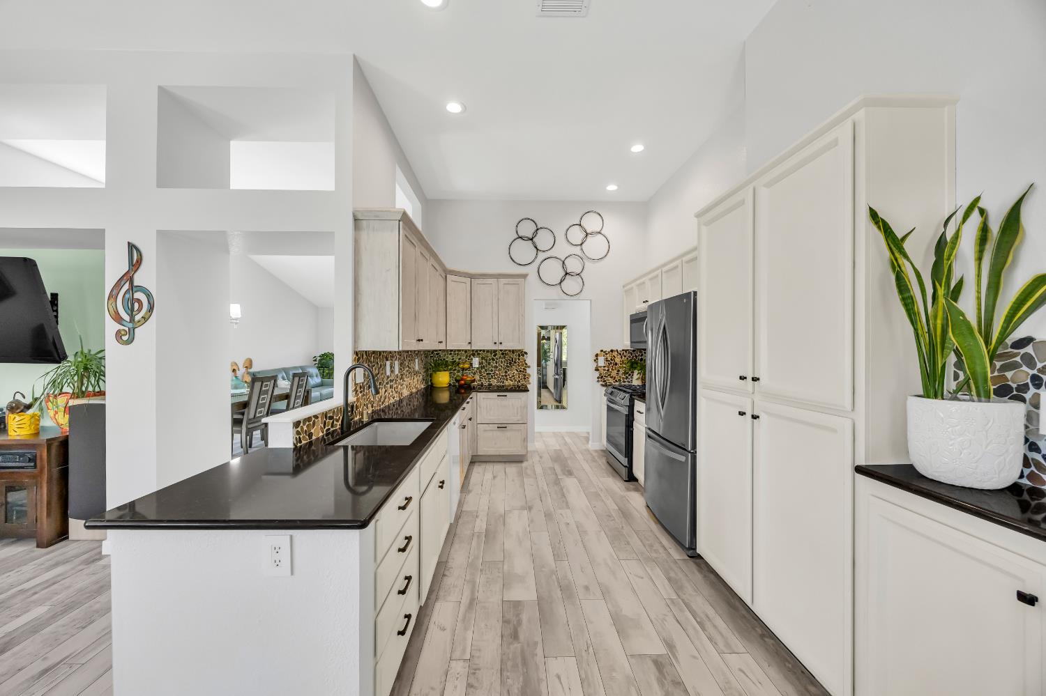 Detail Gallery Image 18 of 57 For 5112 Charter Ct, Rocklin,  CA 95765 - 4 Beds | 2 Baths