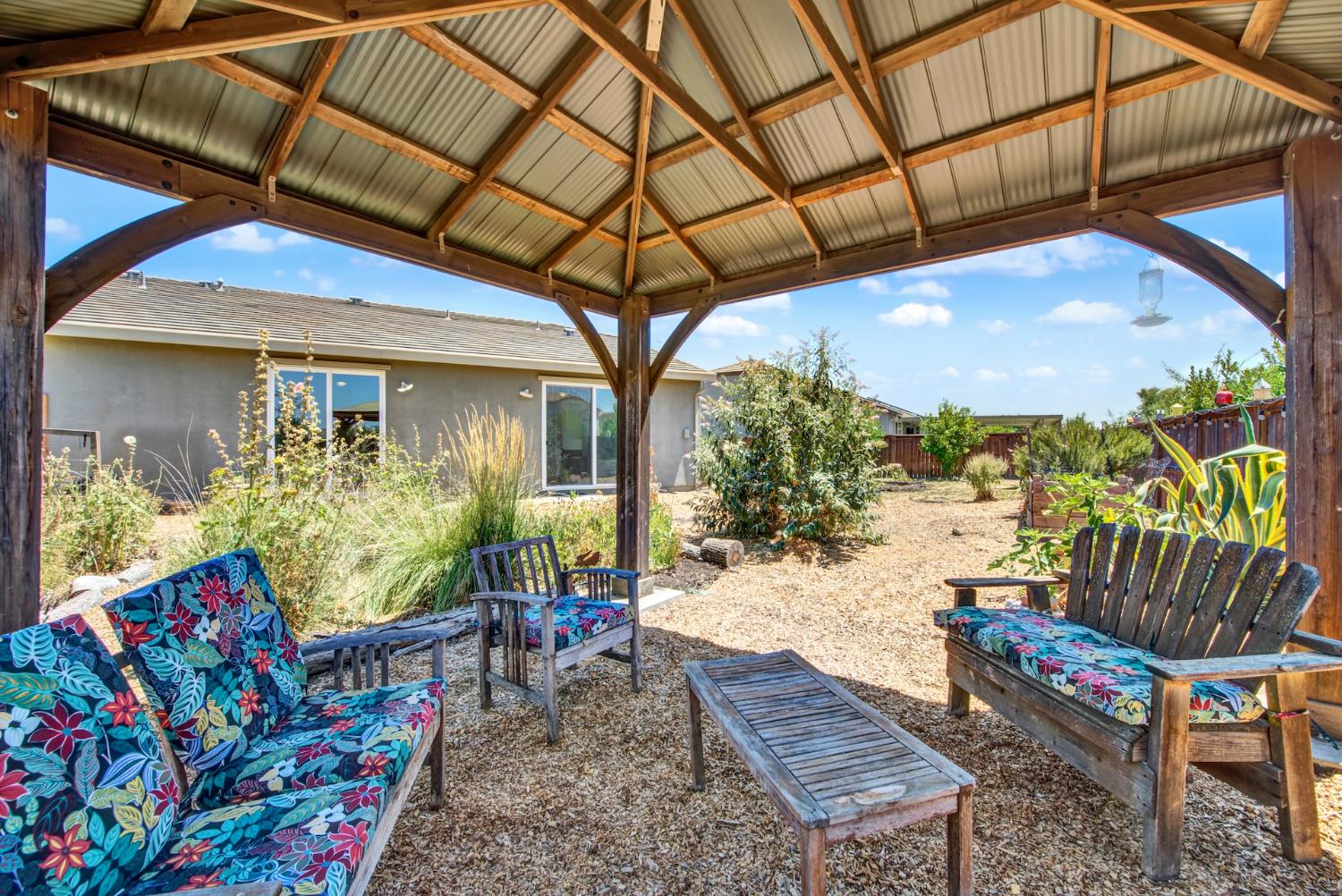 Detail Gallery Image 55 of 72 For 2200 Russell Cir, Woodland,  CA 95776 - 3 Beds | 2/1 Baths