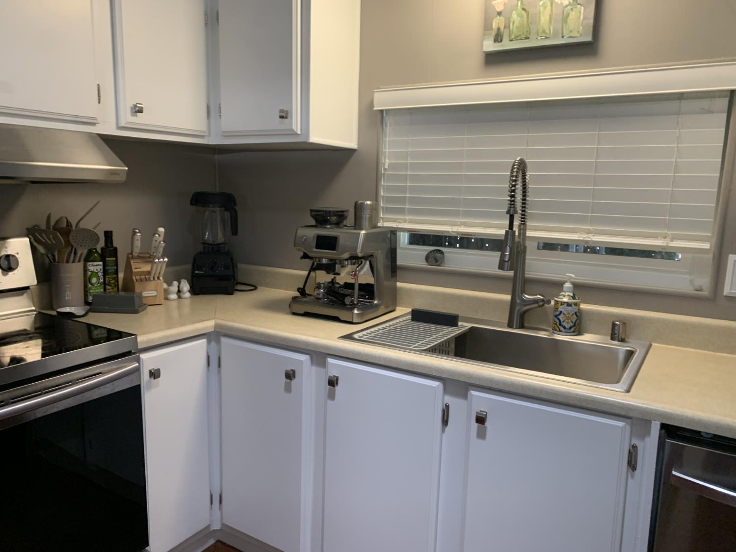 Detail Gallery Image 14 of 54 For 4901 Gardendell Rd, Sacramento,  CA 95834 - 2 Beds | 2 Baths