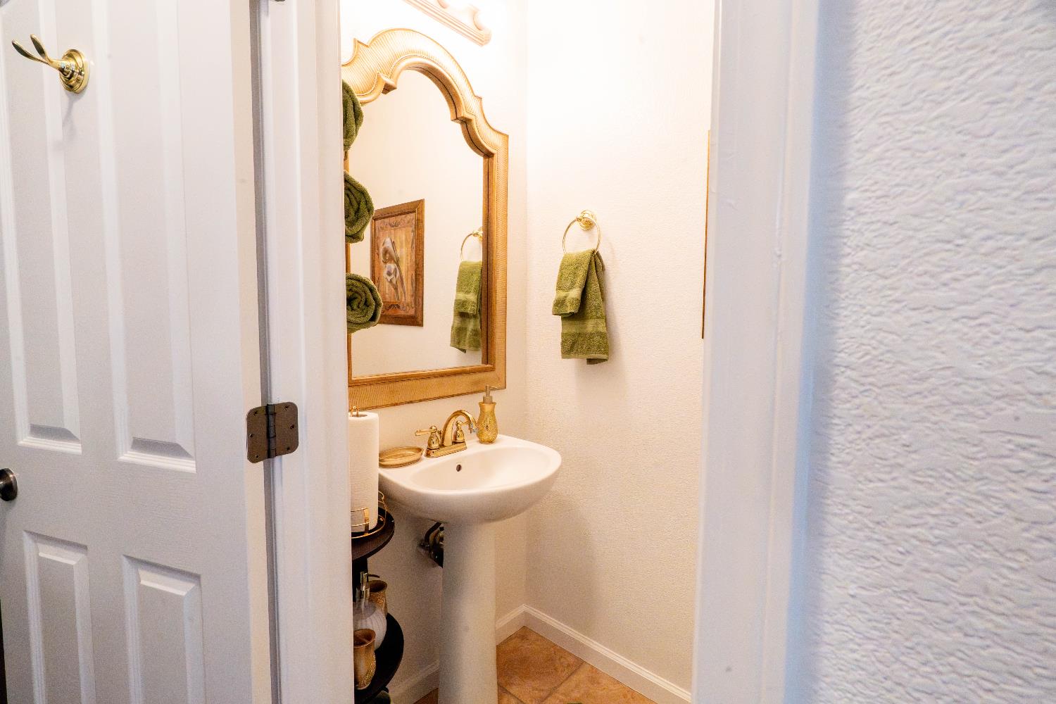 Detail Gallery Image 41 of 59 For 5738 Holbrook Dr, Riverbank,  CA 95367 - 4 Beds | 2/1 Baths