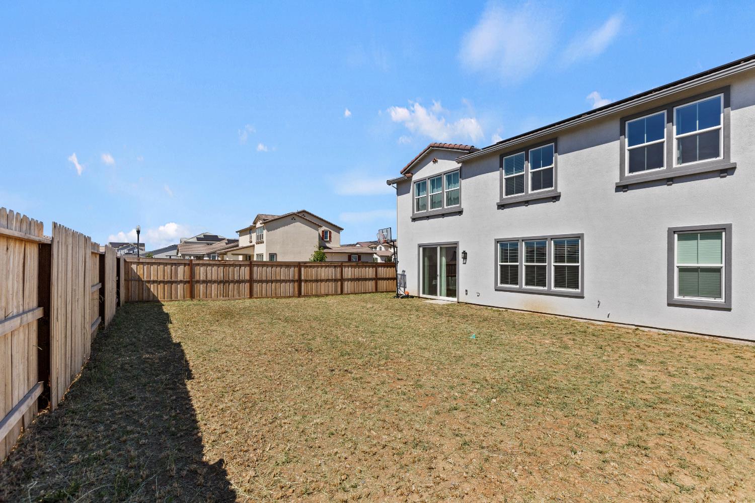 Detail Gallery Image 7 of 58 For 10224 Kilo Way, Elk Grove,  CA 95757 - 5 Beds | 4 Baths