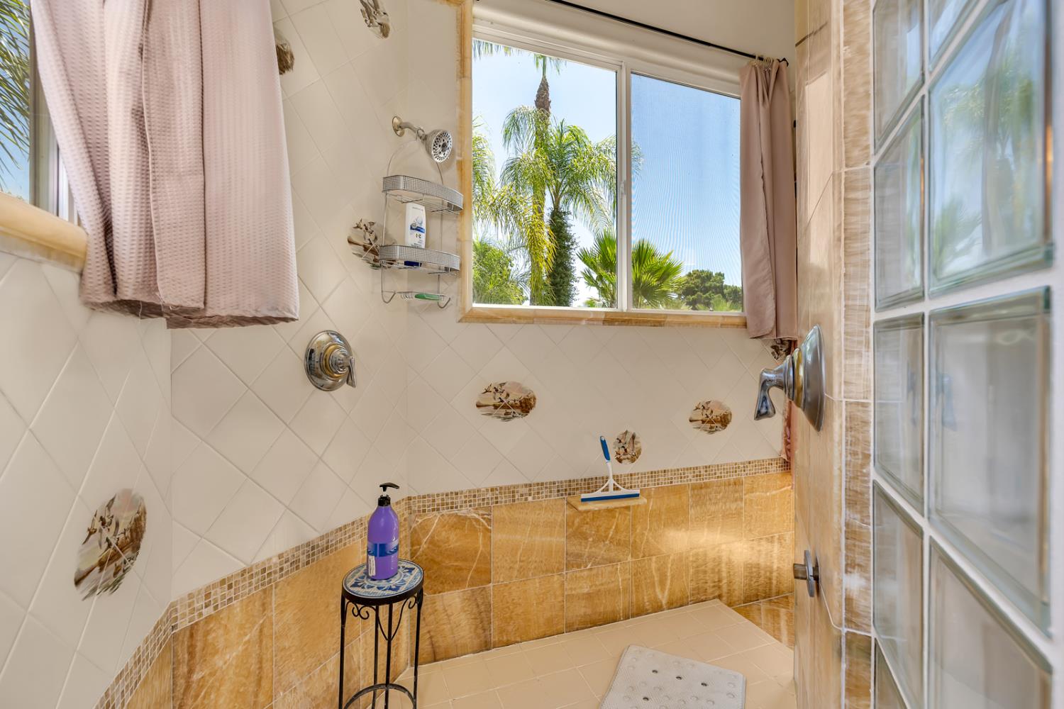 Detail Gallery Image 59 of 96 For 6663 Desert Springs St, Chowchilla,  CA 93610 - 5 Beds | 4 Baths